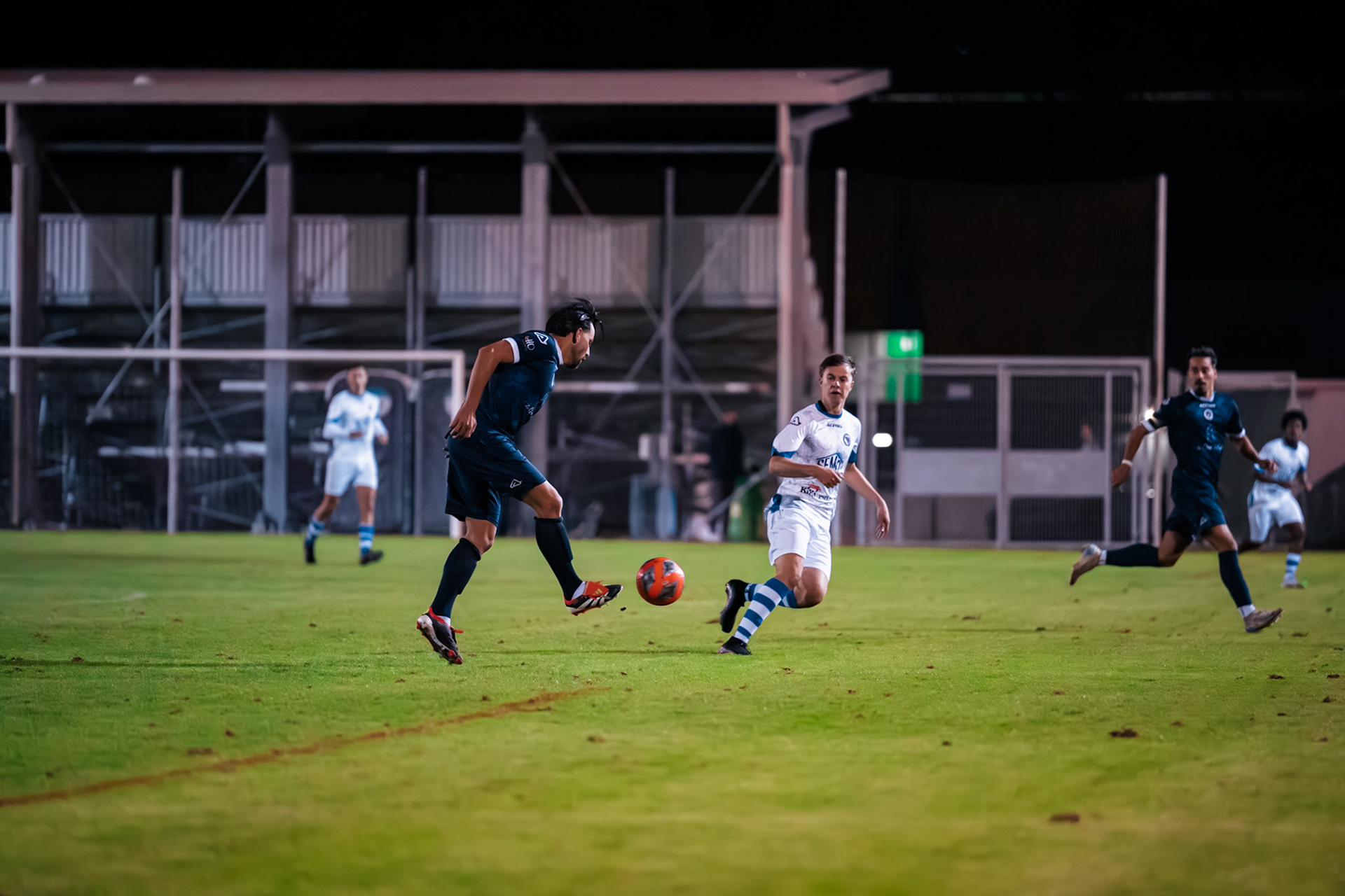 Match de championnat 3e ligue (Groupe 3) opposant le FC Azzurri Yverdon I au FC Bosna Yverdon I, au Stade Municipal, Yverdon. (Christian António/LibsVisuals.com)