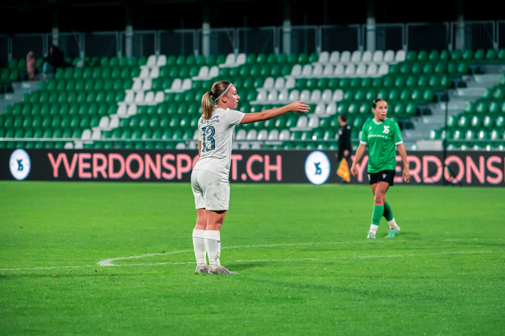 Ligue nationale B Féminine Yverdon Sport FC - Etoile Carouge FC
