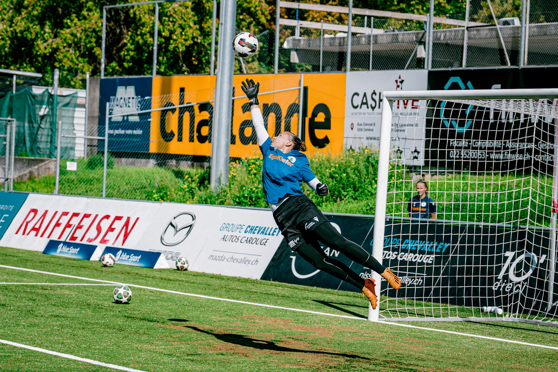 Match de championnat LNB (féminine) opposant l’Etoile Carouge FC à Yverdon Sport FC au Stade de la Fontenette à Carouge. (Christian António/LibsVisuals.com)