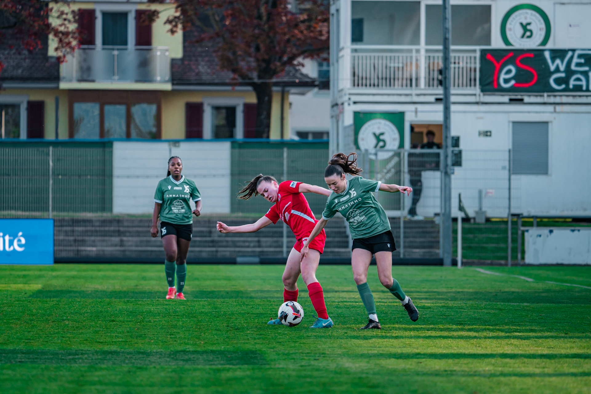 Yverdon Sport FC et Frauenteam Thun Berner-Oberland au Stade Municipal. (Christian António/LibsVisuals.com)