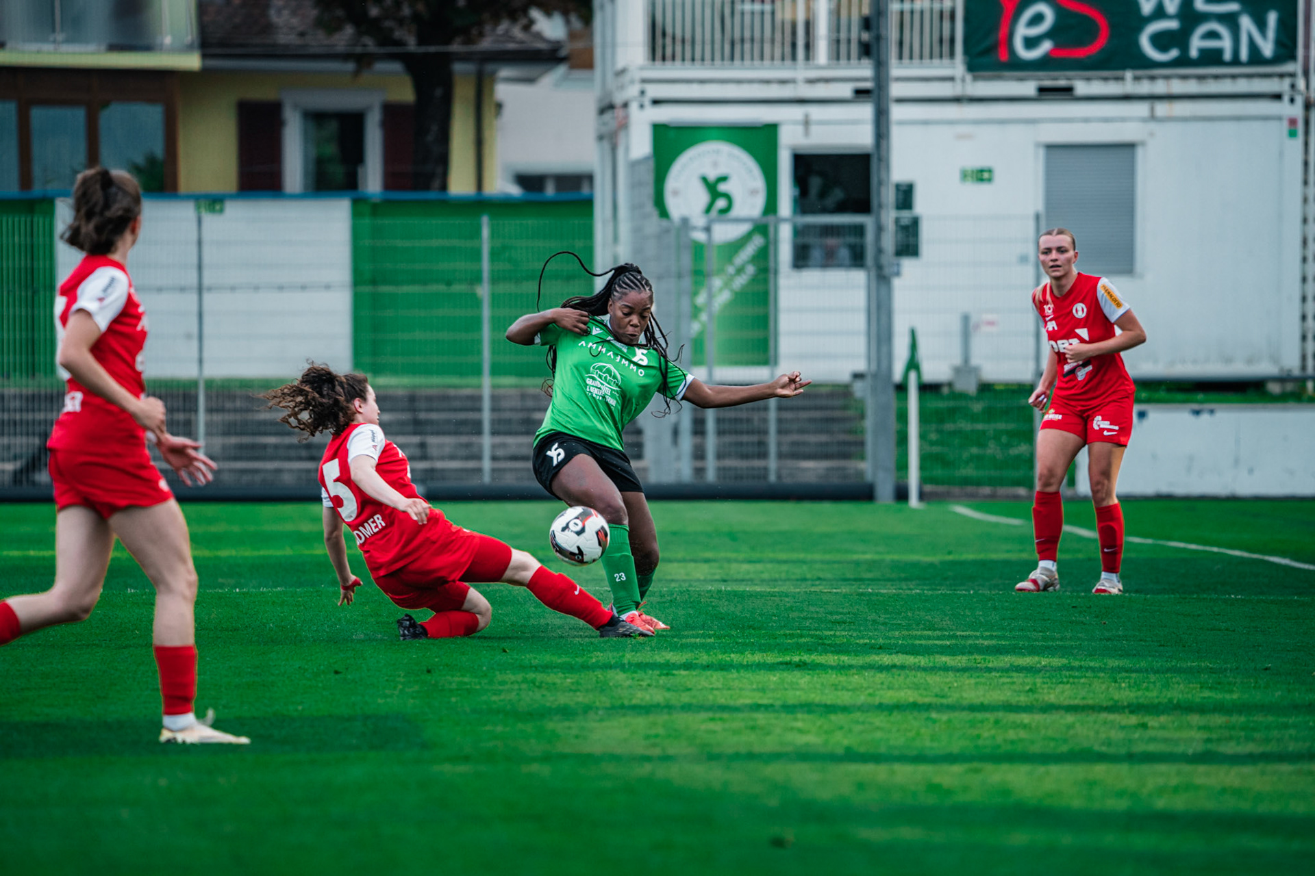 Yverdon Sport FC et FC Rapperswil-Jona au Stade Municipal. (Christian António/LibsVisuals.com)