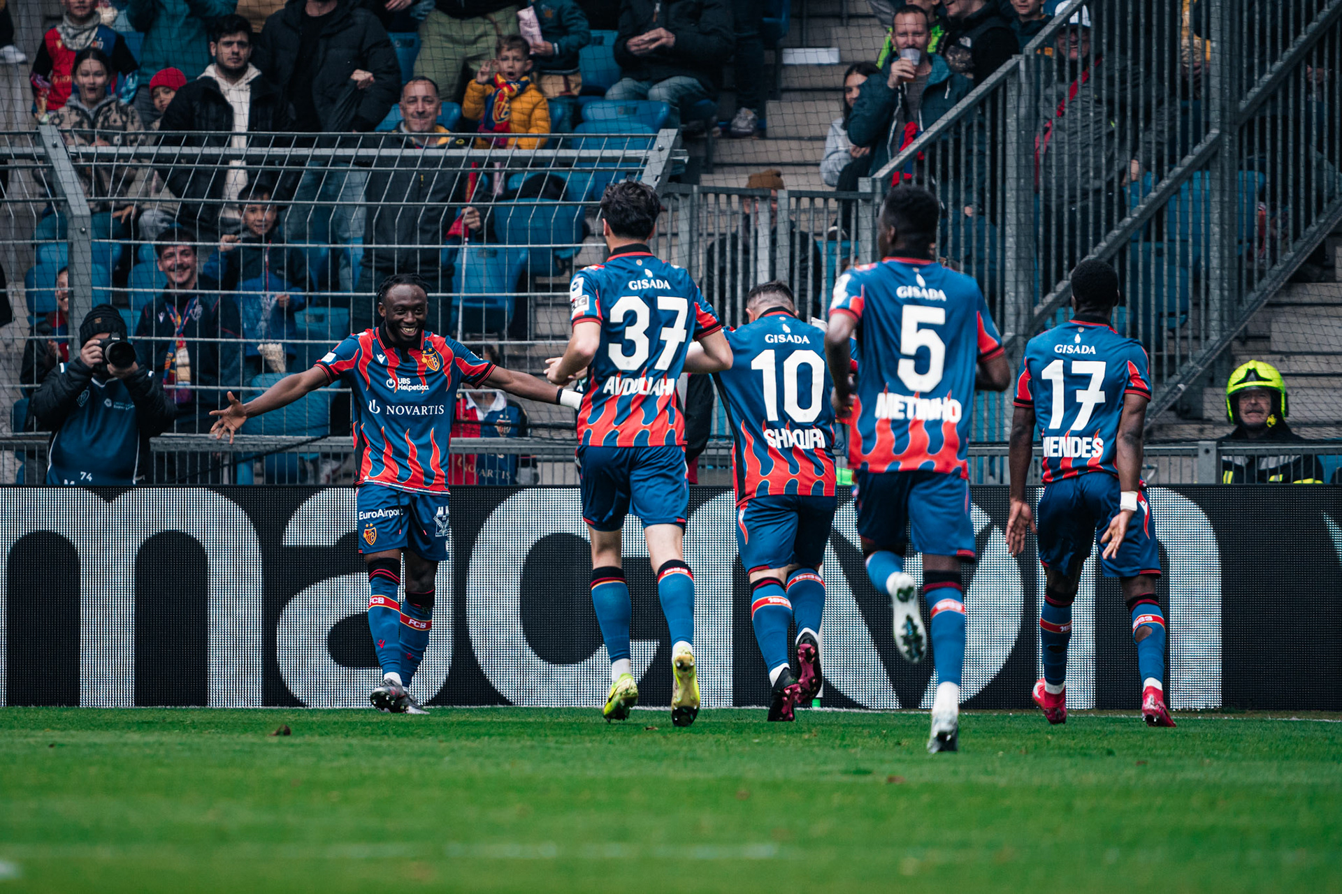 FC Basel 1893 et Yverdon Sport FC au St. Jakob-Park. (Christian António/LibsVisuals.com)