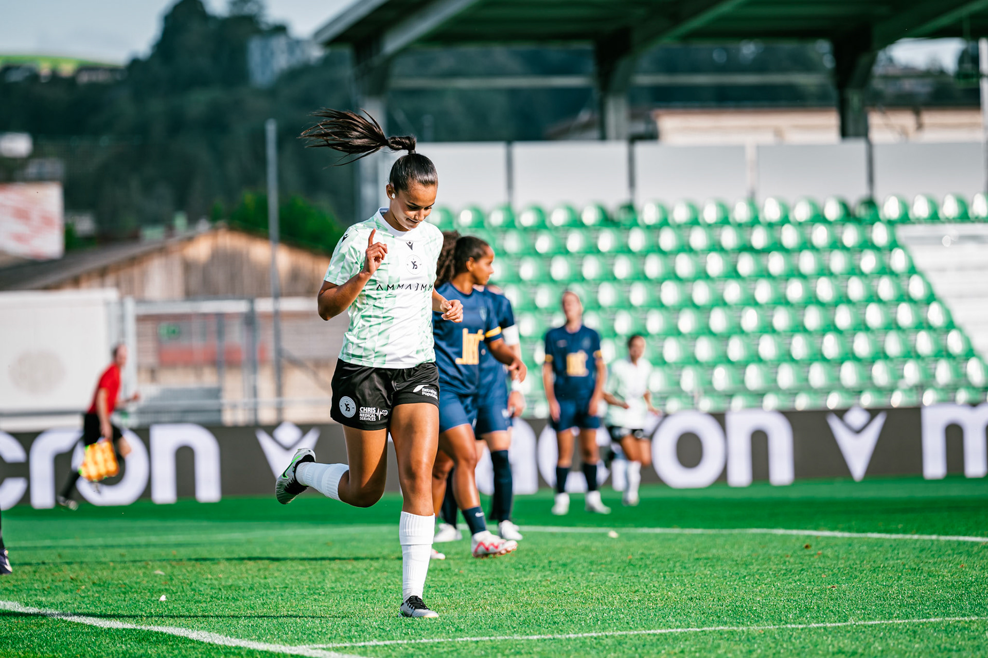 Match championnat LNB féminine opposant Yverdon Sport FC et FC Schlieren au Stade Municipal. (Christian António/LibsVisuals.com)