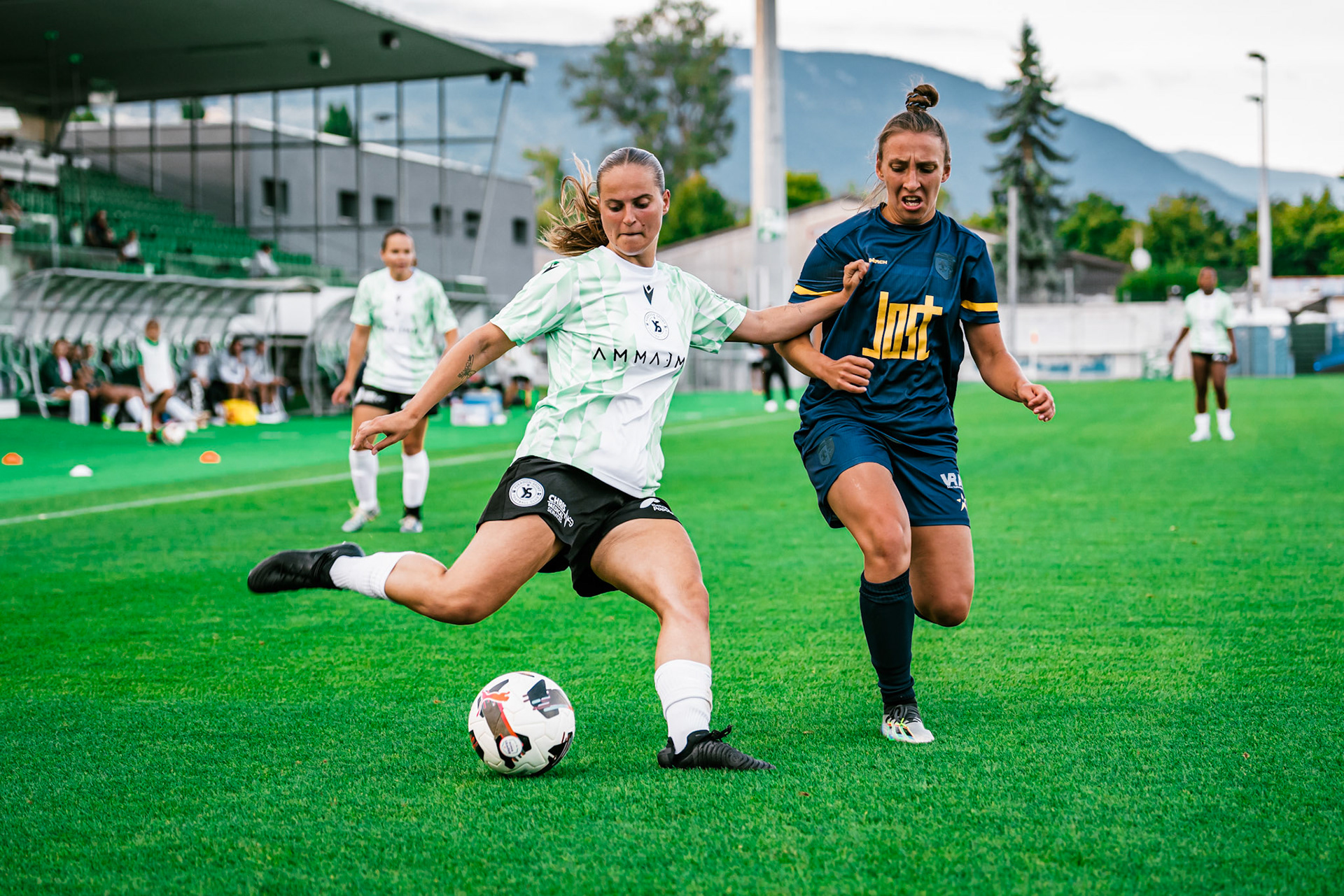 Match championnat LNB féminine opposant Yverdon Sport FC et FC Schlieren au Stade Municipal. (Christian António/LibsVisuals.com)