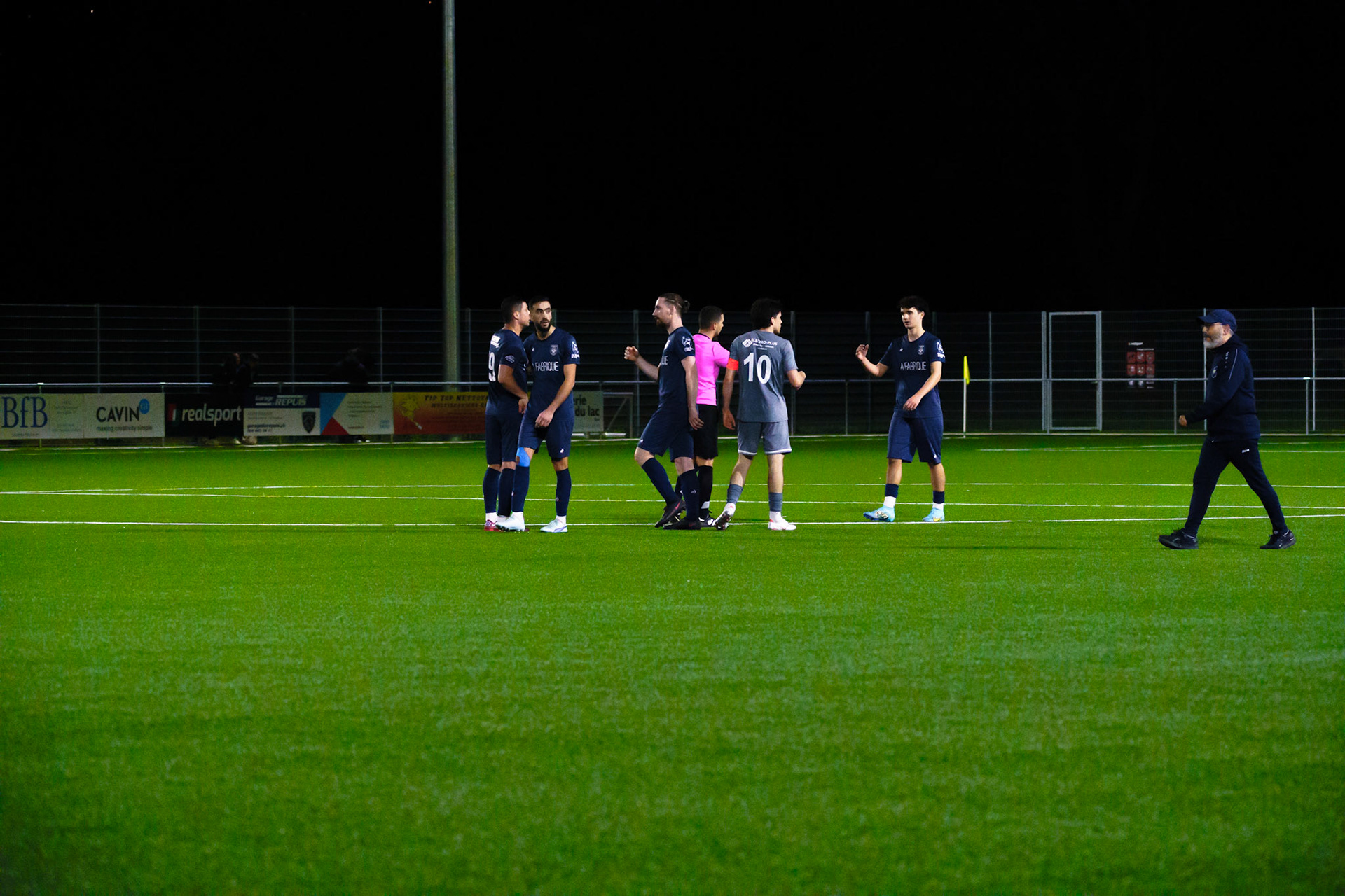 Match 2ème Ligue FC Champagne - FC Grandson-Tuileries au Terrain de Sport de Derrière-Ville à Champagne