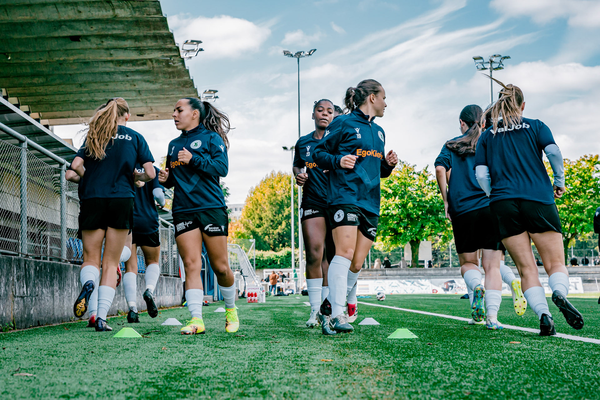 Match de championnat LNB (féminine) opposant l’Etoile Carouge FC à Yverdon Sport FC au Stade de la Fontenette à Carouge. (Christian António/LibsVisuals.com)