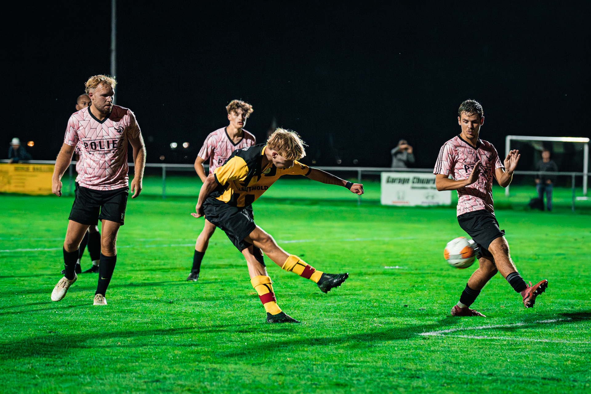 Match BCV Cup opposant FC Corcelles-Payerne I – FC Poliez-Pittet IA à la Place de sports Freybonnaz. (Christian António/LibsVisuals.com)