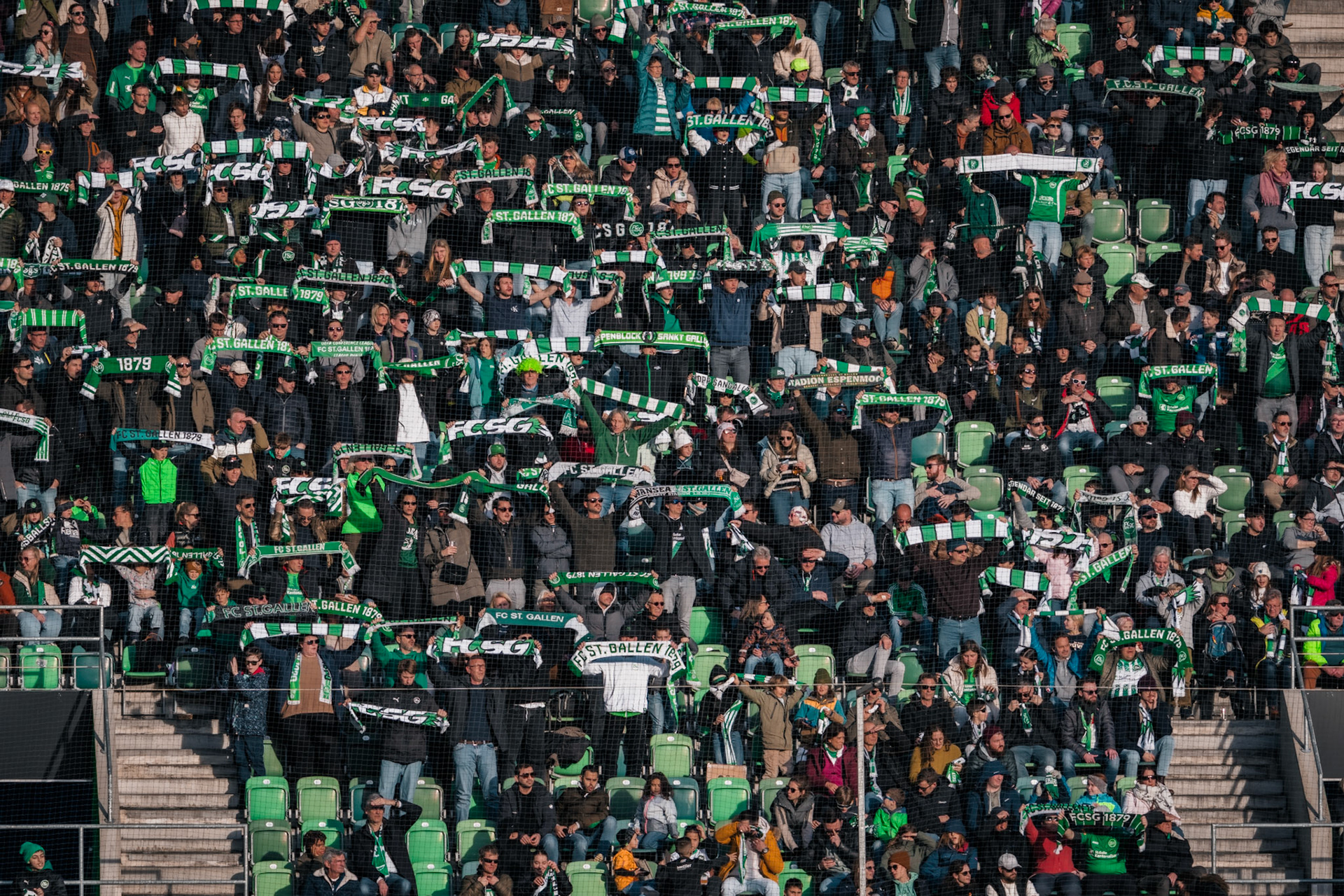 FC Saint-Gall 1879 et Lausanne-Sport FC au Kybunpark. (Christian António/LibsVisuals.com)