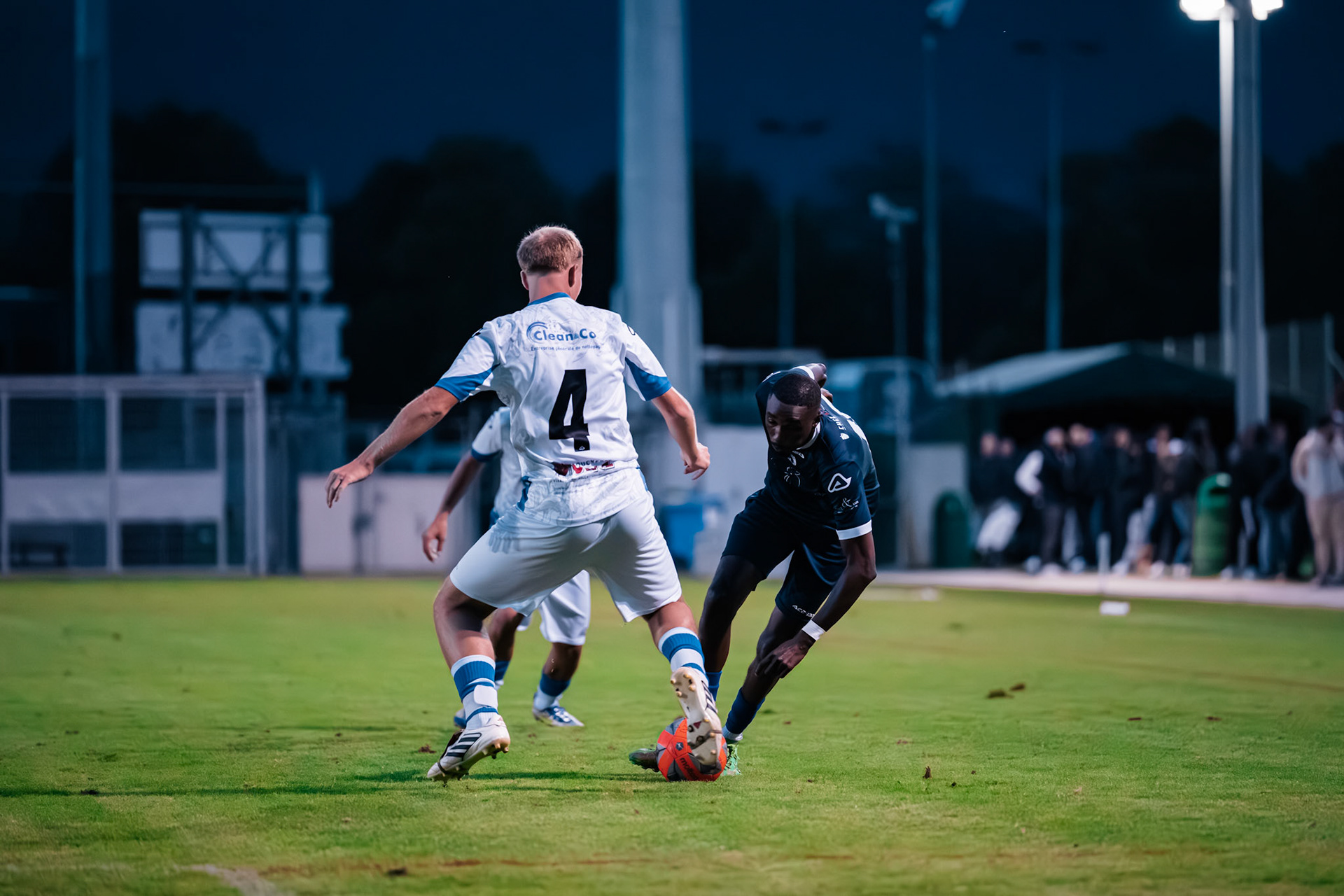 Match de championnat 3e ligue (Groupe 3) opposant le FC Azzurri Yverdon I au FC Bosna Yverdon I, au Stade Municipal, Yverdon. (Christian António/LibsVisuals.com)