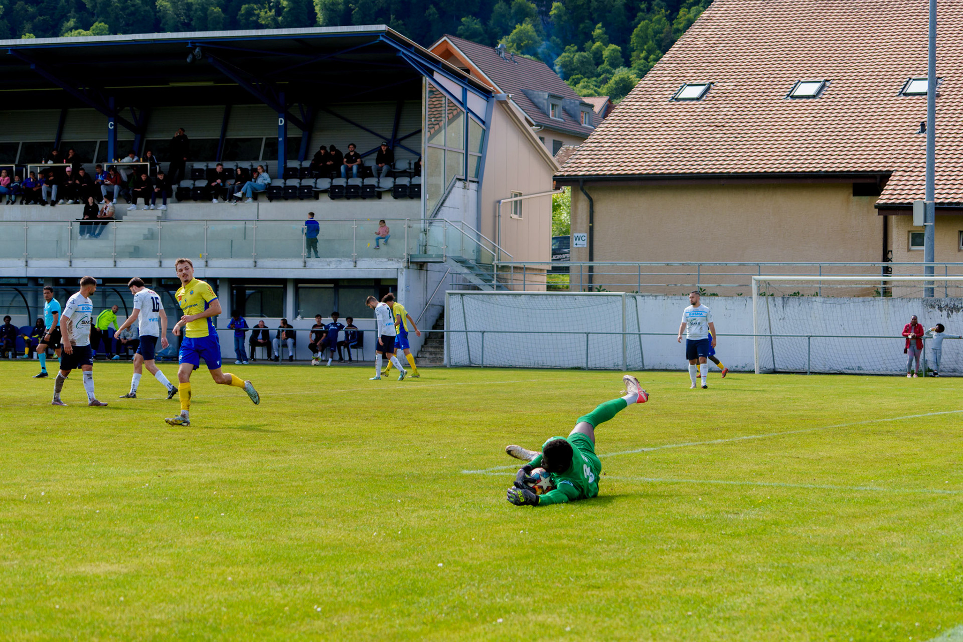 Match 2ème Ligue FC Bosna Yverdon - FC Vevey Sport II au Stade Sous-Ville à Baulmes