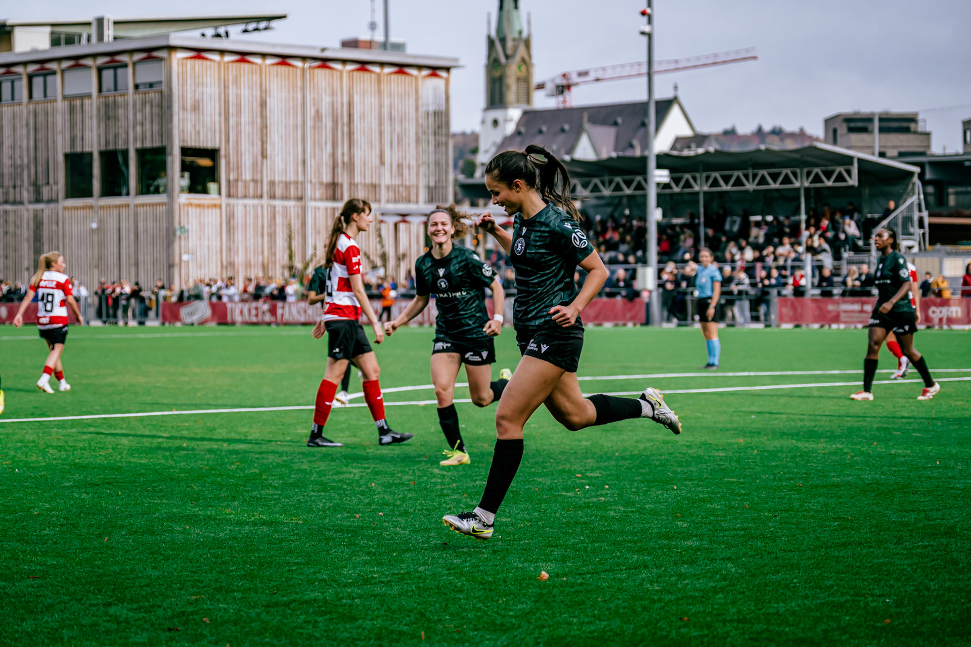 Match de championnat LNB Féminine opposant le FC Winterthur et Yverdon Sport FC au Schützenwiese, Winterthur. (Christian António/LibsVisuals.com)