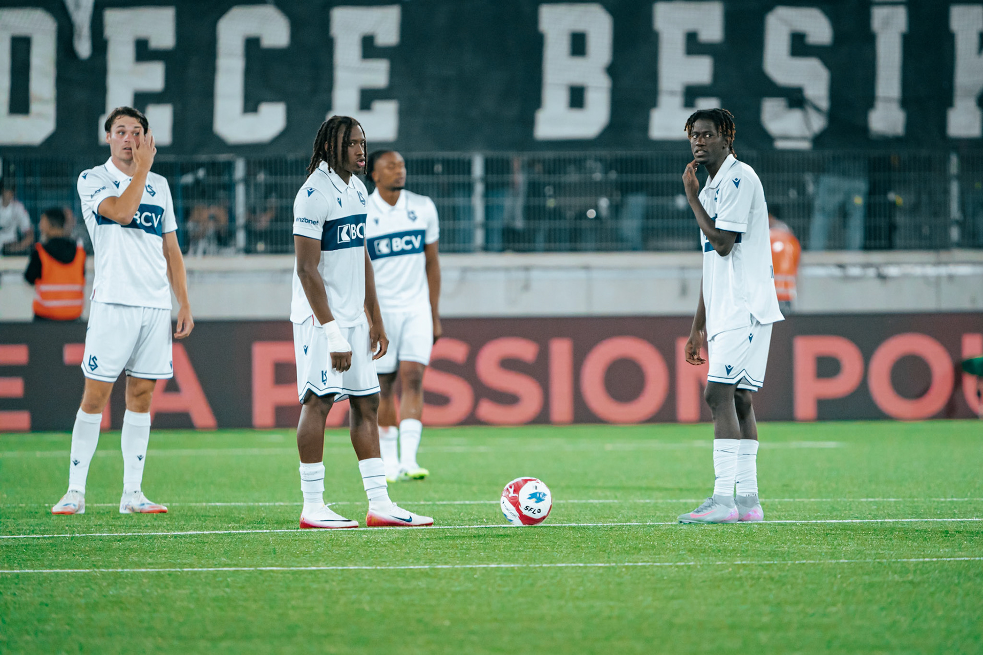 Match aller du tour de barrage de l’UEFA Europa Conference League 2025/26 opposant Lausanne-Sport et le Beşiktaş JK au Stade de la Tuilière. (Christian António/LibsVisuals.com)