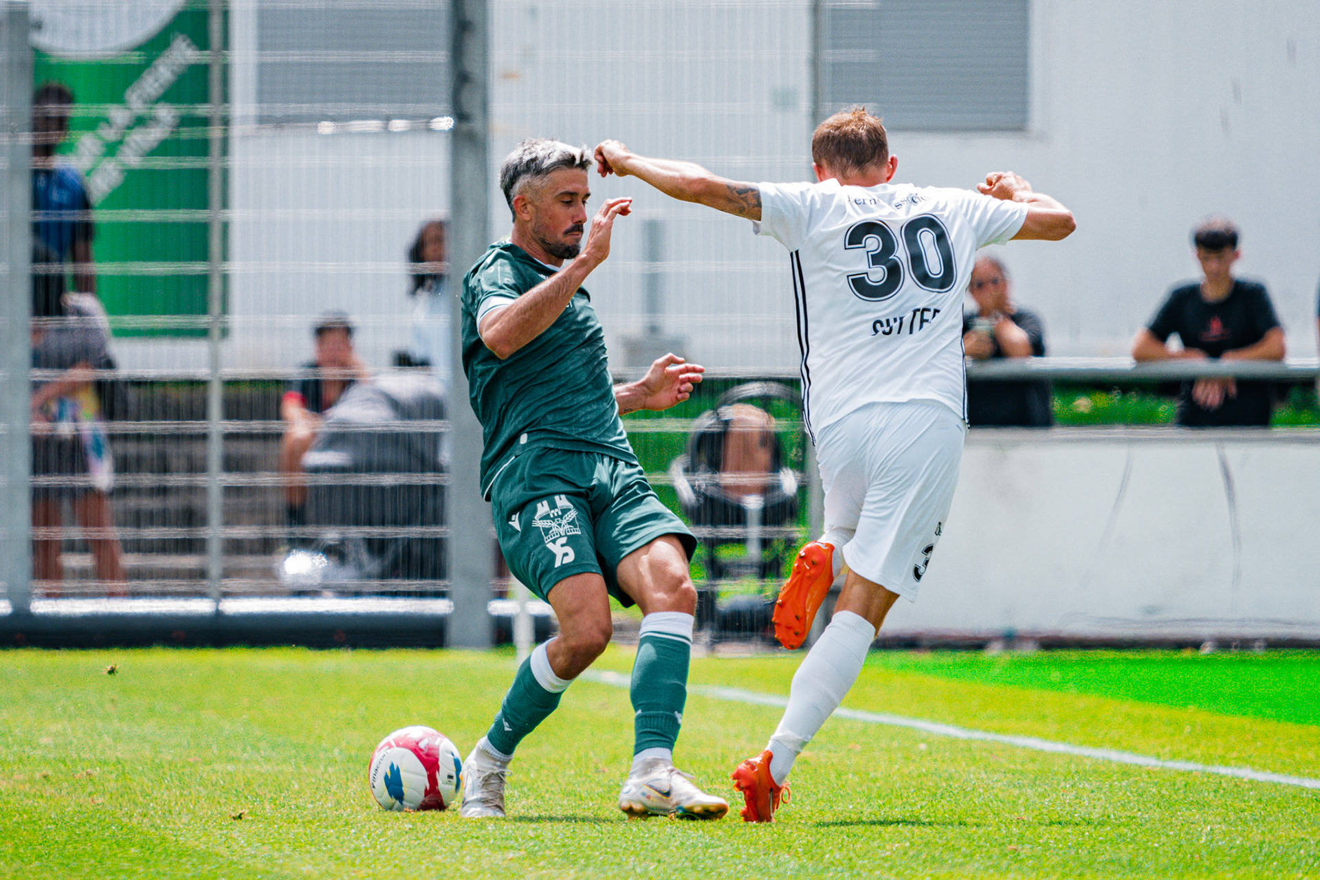 Match opposant Yverdon Sport FC face au Stade Lausanne Ouchy au Stade Municipal. (Christian António/LibsVisuals.com)
