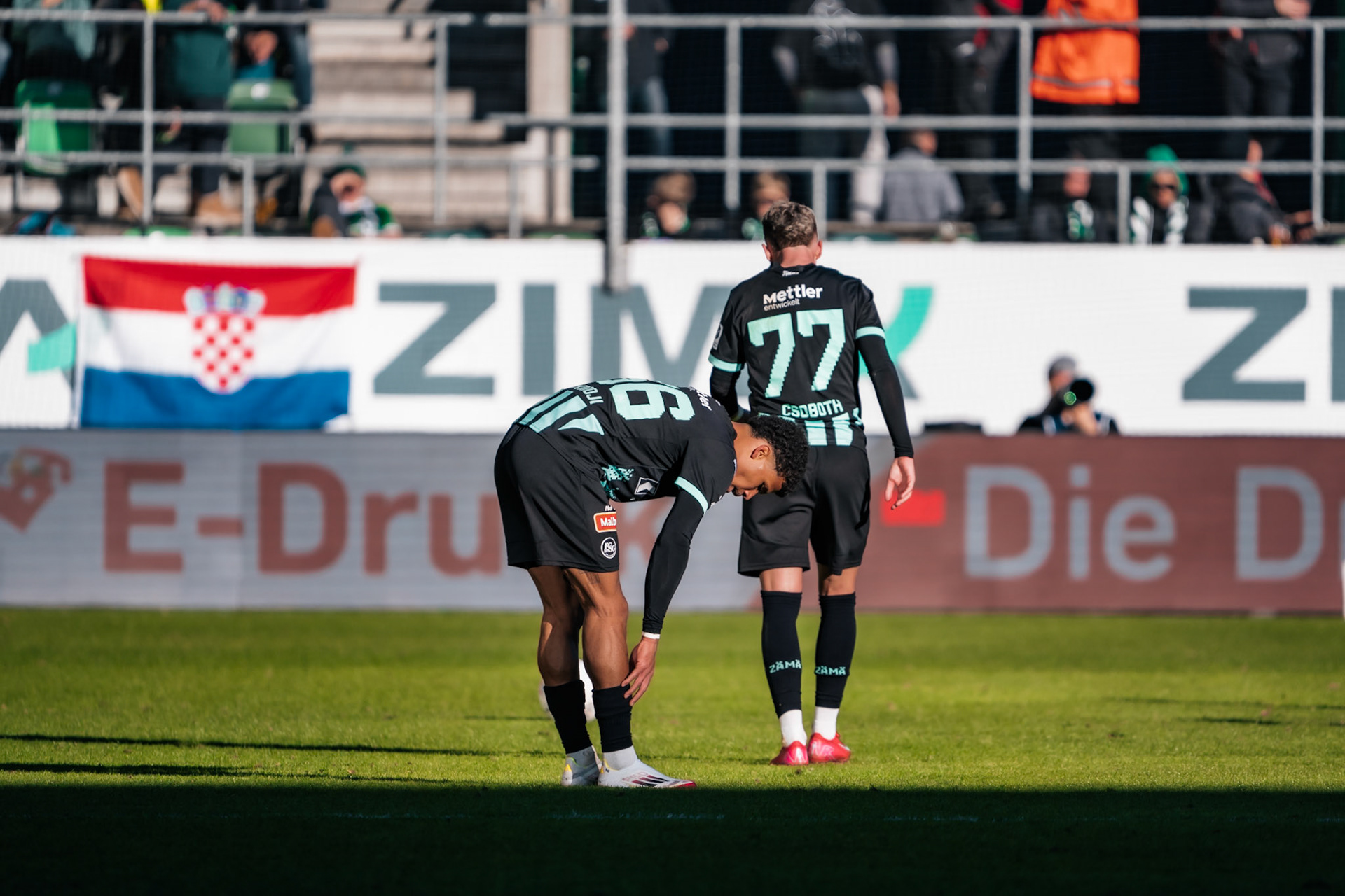 FC Saint-Gall 1879 et Lausanne-Sport FC au Kybunpark. (Christian António/LibsVisuals.com)