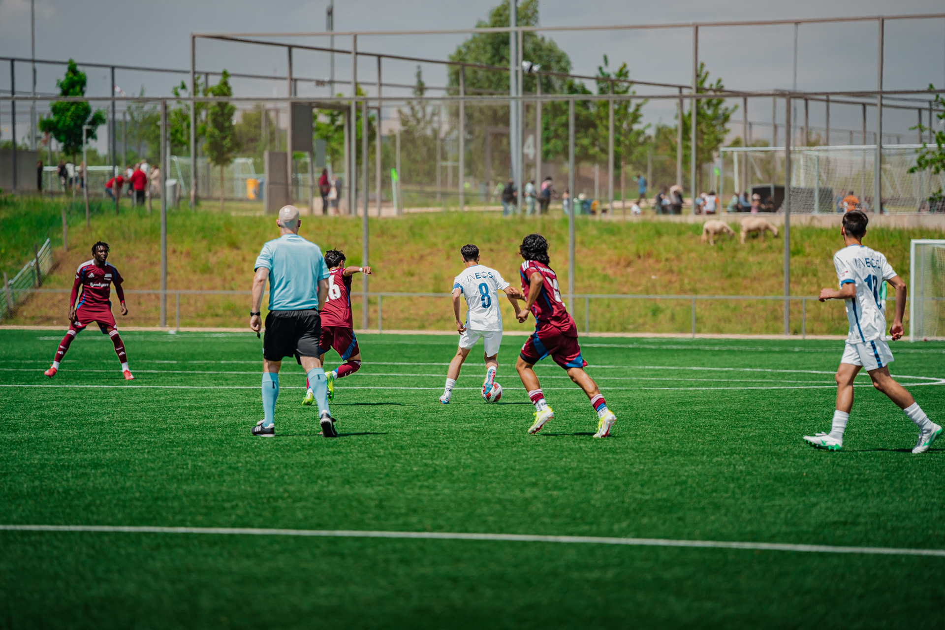 FC Lausanne-Sport M-17 et Servette FC M-17 au Centre sportif+ Stade de la Tuilière. (Christian António/LibsVisuals.com)