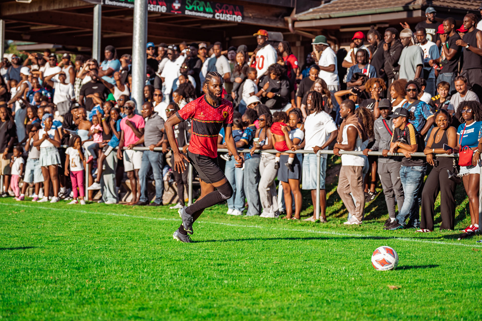 Match amical opposant l’Angola et le Cap-Vert (CanFribourg) au Terrain Communal de Corminboeuf. (Christian António/LibsVisuals.com)