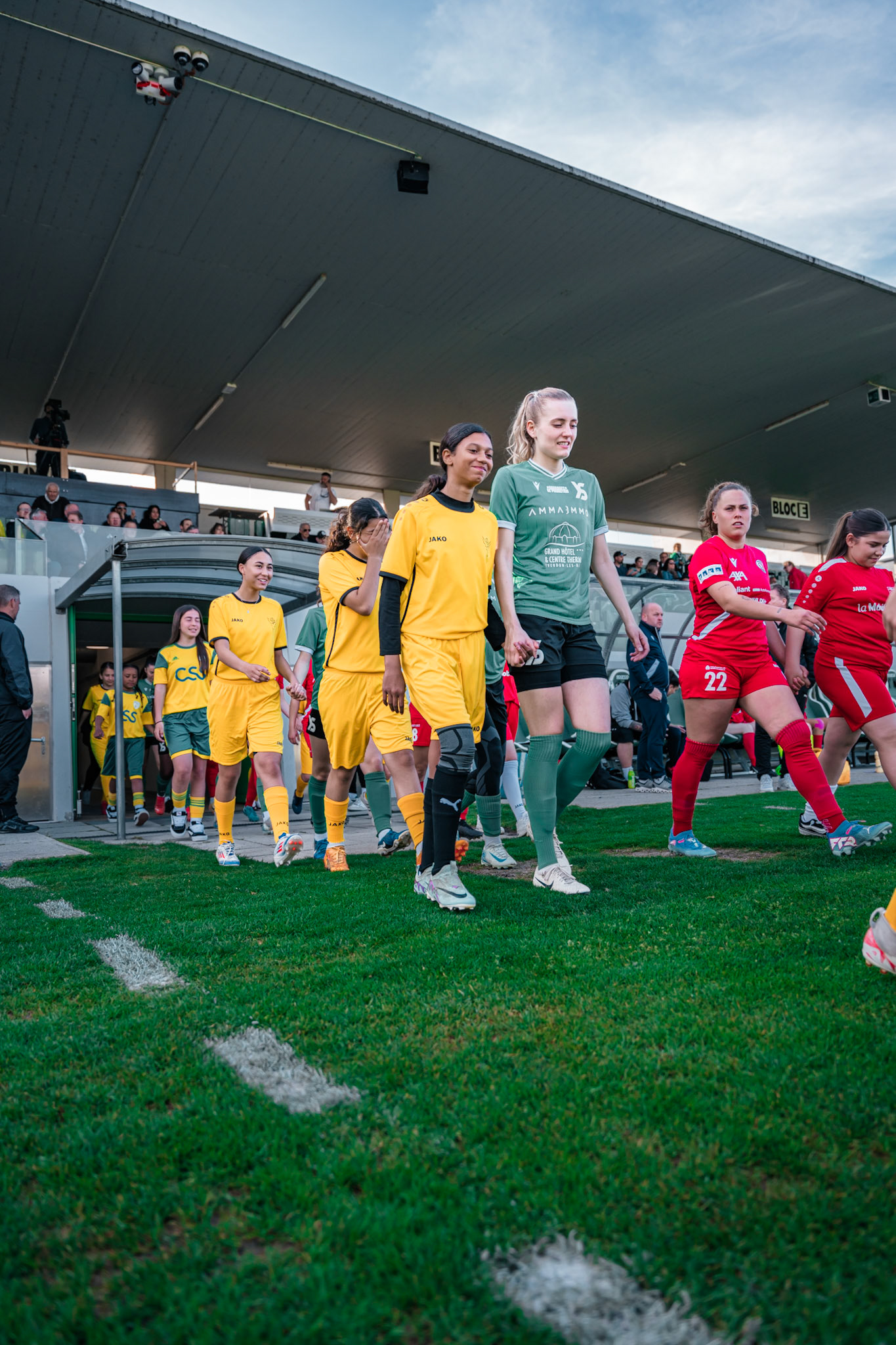 Yverdon Sport FC et Frauenteam Thun Berner-Oberland au Stade Municipal. (Christian António/LibsVisuals.com)