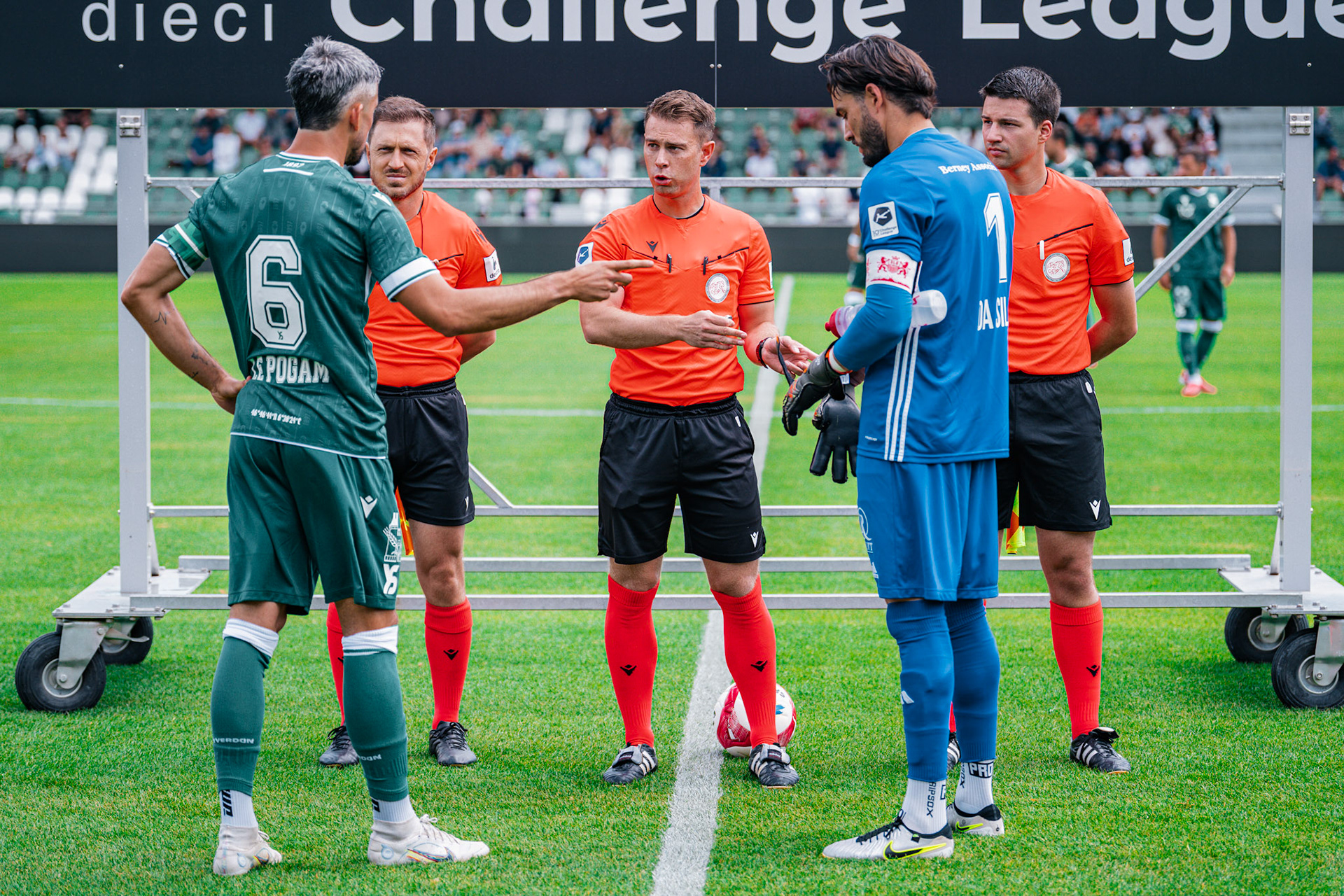 Match opposant Yverdon Sport FC face au Stade Lausanne Ouchy au Stade Municipal. (Christian António/LibsVisuals.com)