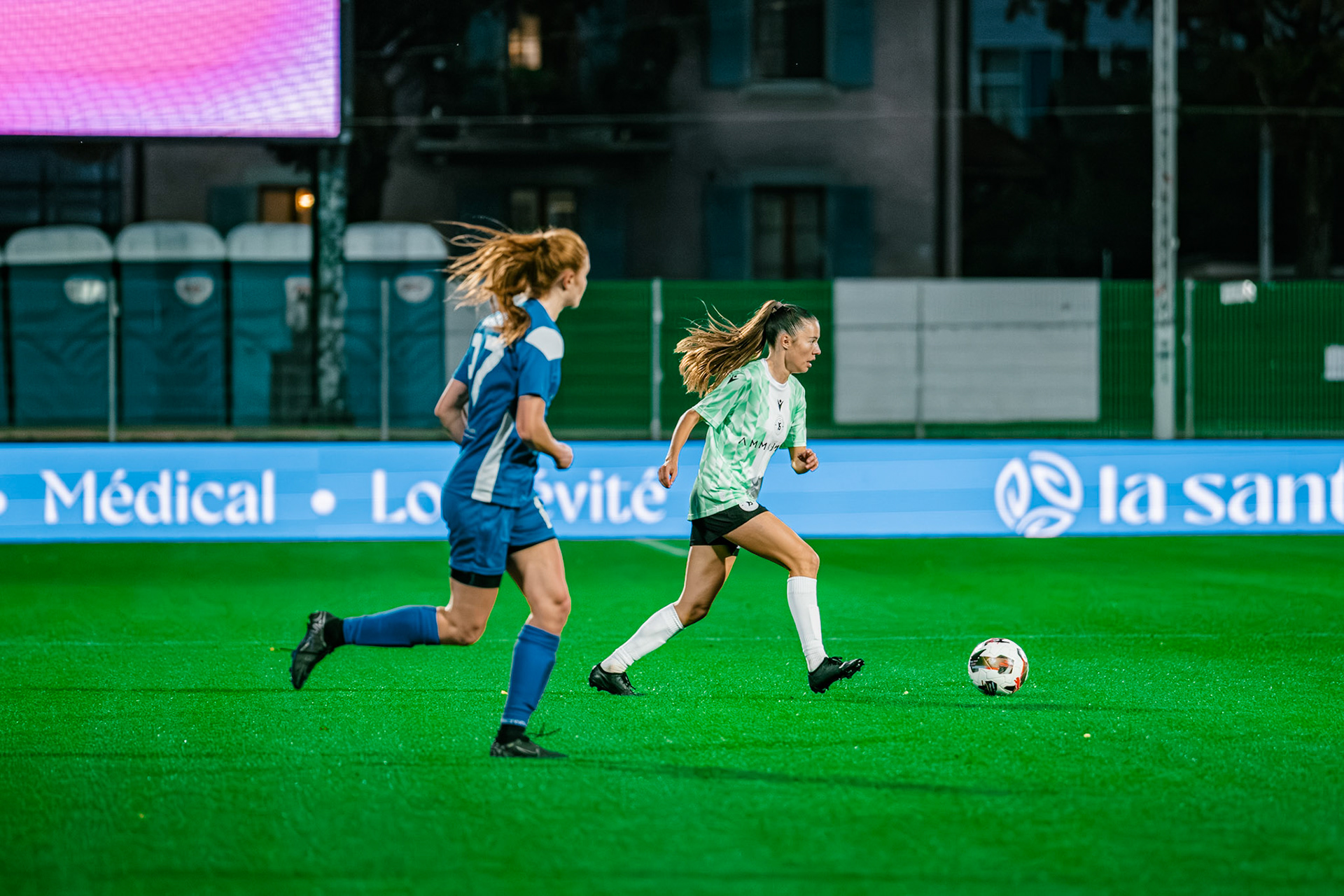 Match championnat LNB féminine opposant Yverdon Sport FC et FC Oerlikon/Polizei ZH 1 au Stade Municipal. (Christian António/LibsVisuals.com)
