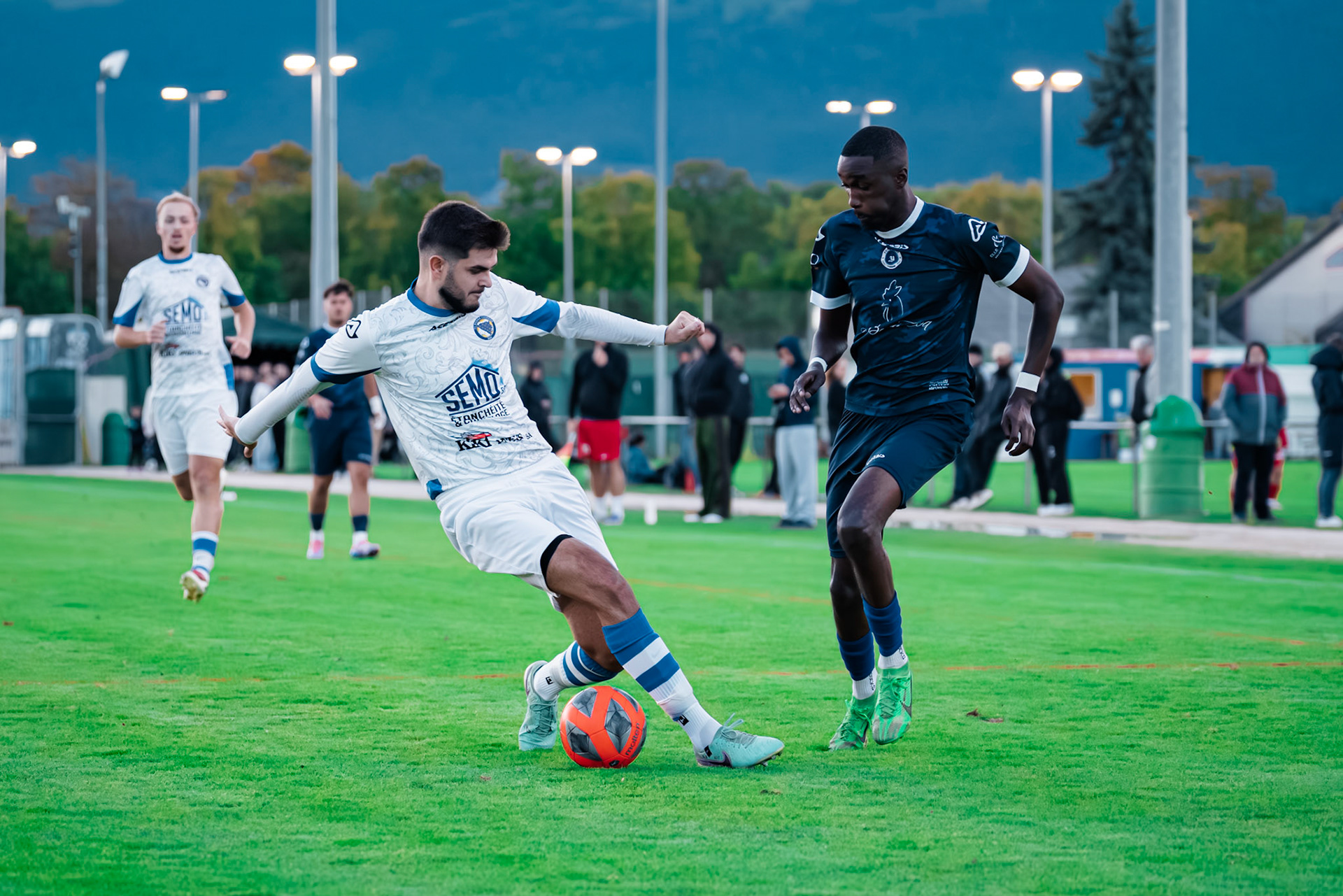 Match de championnat 3e ligue (Groupe 3) opposant le FC Azzurri Yverdon I au FC Bosna Yverdon I, au Stade Municipal, Yverdon. (Christian António/LibsVisuals.com)