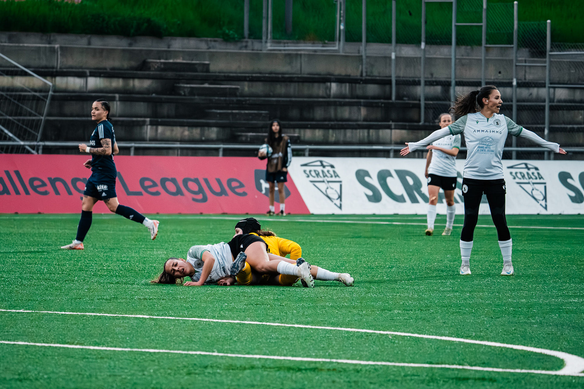 Etoile Carouge FC et Yverdon Sport FC au  Stade de la Fontenette (Christian António/LibsVisuals.com)