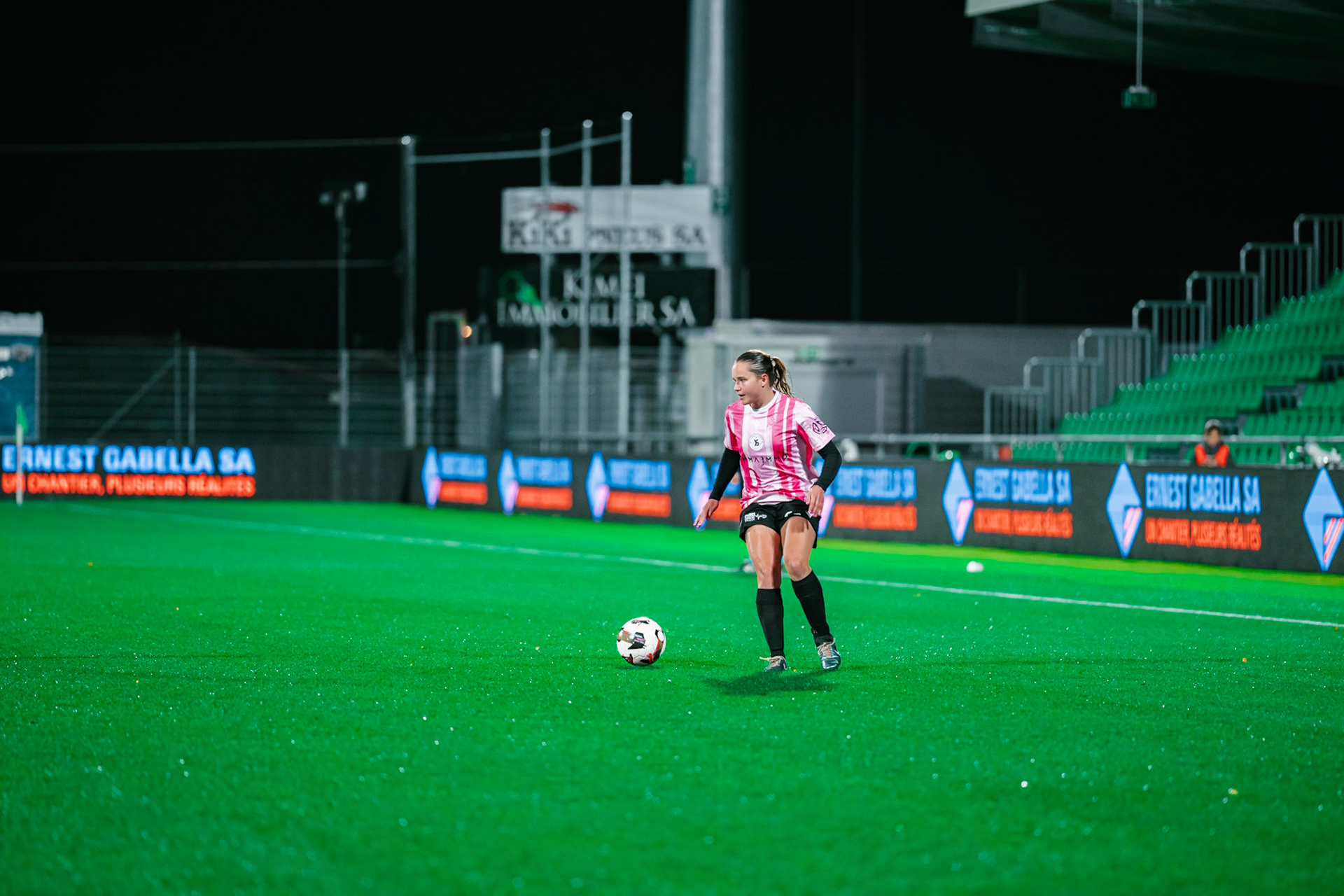 Match de championnat LNB féminine opposant Yverdon Sport FC et le FC Lugano au Stade Municipal, Yverdon-les-Bains. (Christian António / LibsVisuals.com)
