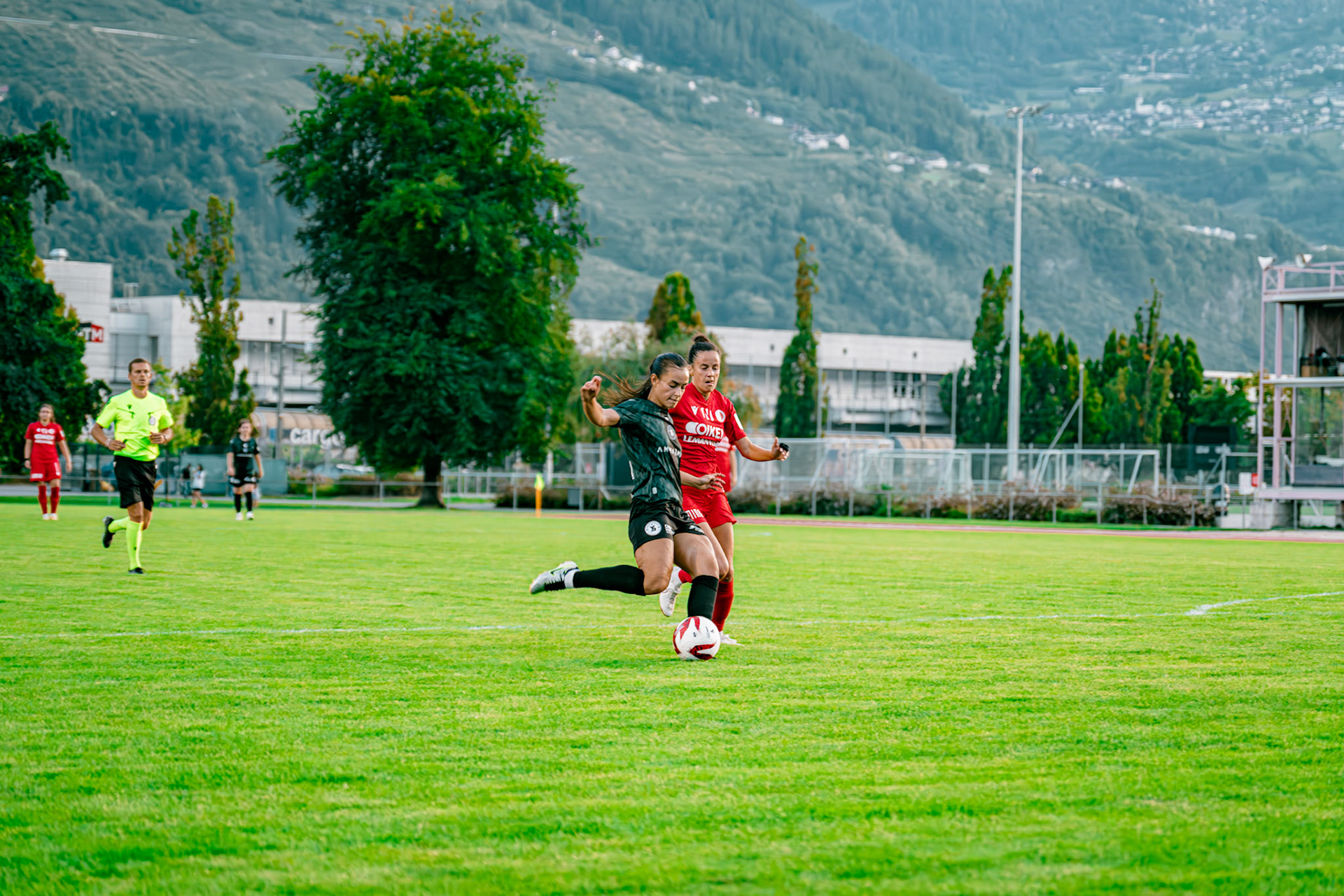 Match de championnat LNB (féminine) opposant le FC Sion Féminin à Yverdon Sport FC à l’Ancien Stand, Sion. (Christian António/LibsVisuals.com)