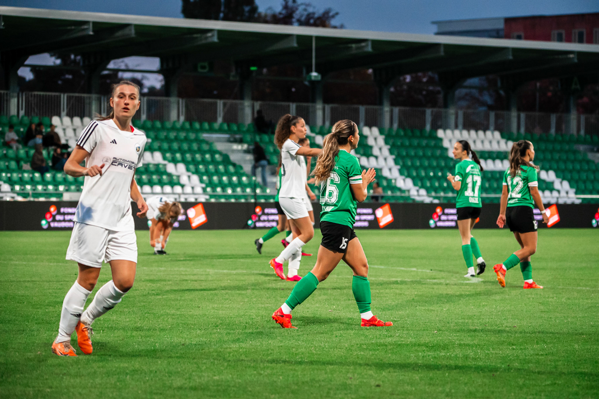 Ligue nationale B Féminine Yverdon Sport FC - Etoile Carouge FC