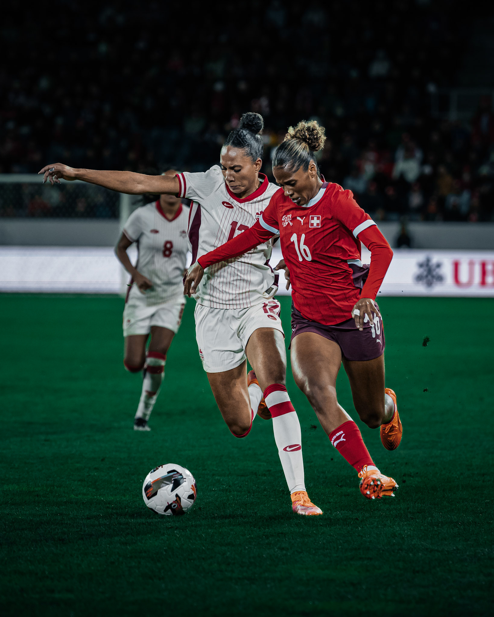 Match international opposant l’équipe nationale féminine de Suisse à l’équipe du Canada à la swissporarena, Luzern. (Christian António/LibsVisuals.com)
