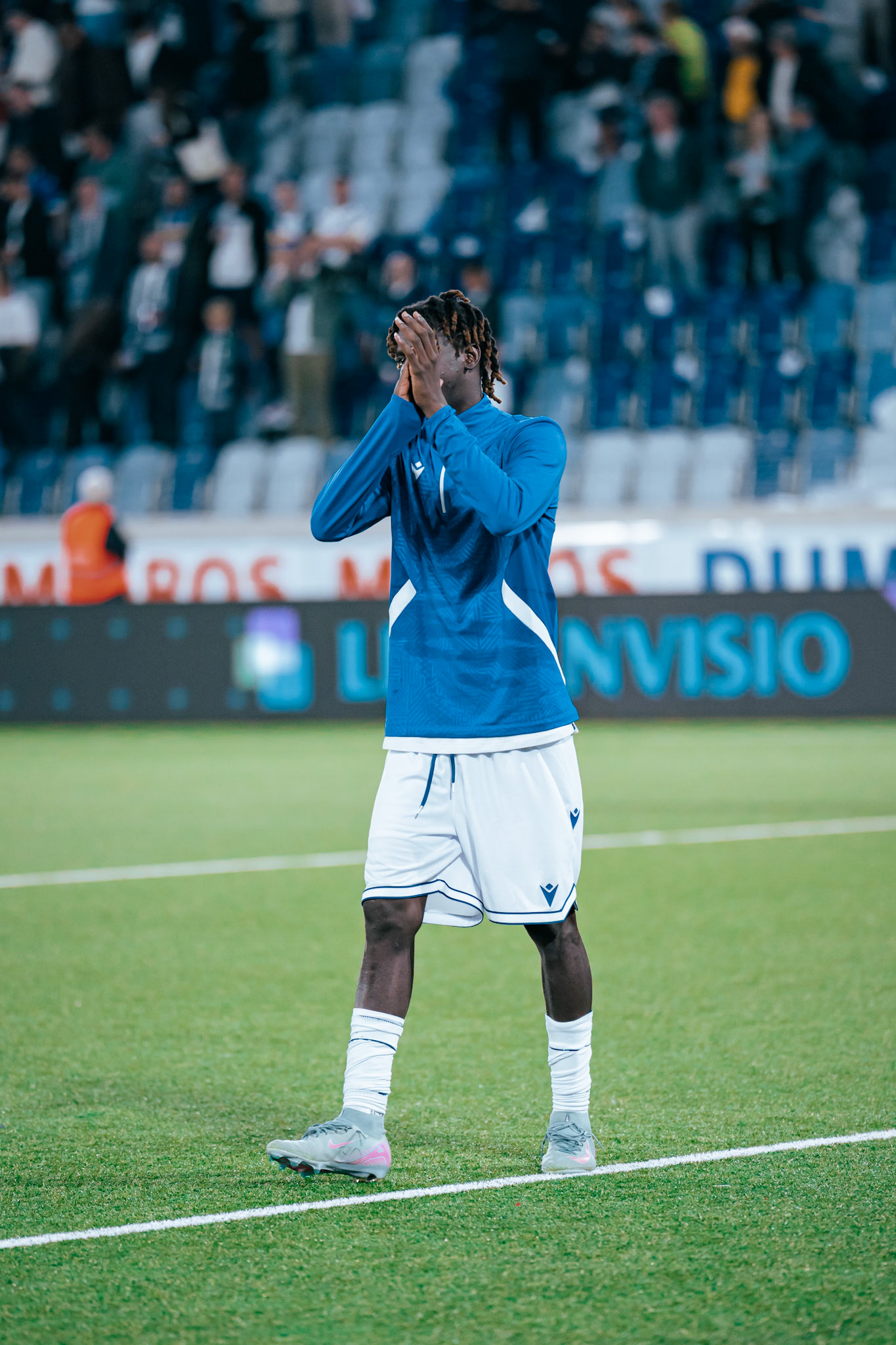 Match aller du tour de barrage de l’UEFA Europa Conference League 2025/26 opposant Lausanne-Sport et le Beşiktaş JK au Stade de la Tuilière. (Christian António/LibsVisuals.com)