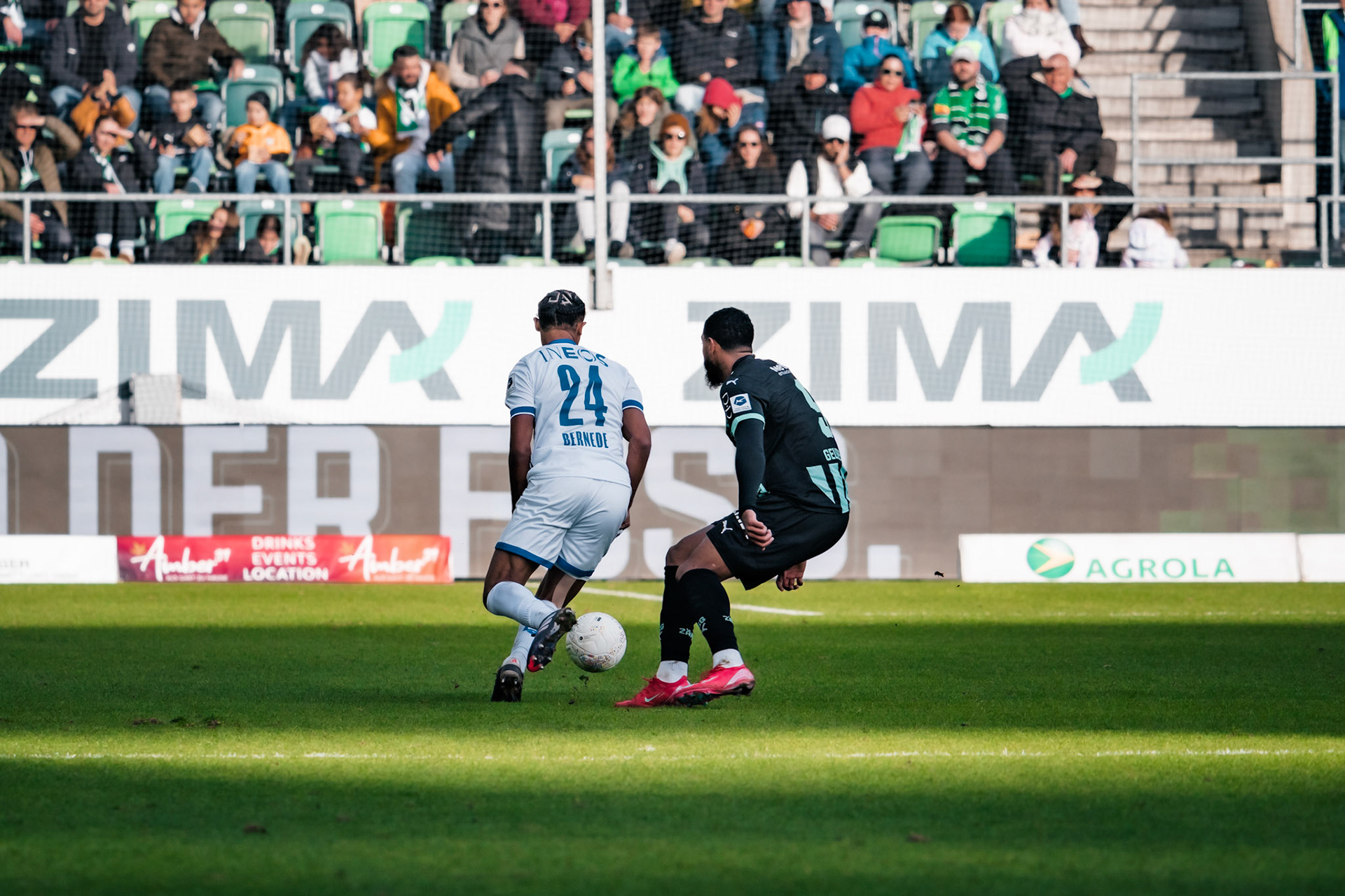 FC Saint-Gall 1879 et Lausanne-Sport FC au Kybunpark. (Christian António/LibsVisuals.com)