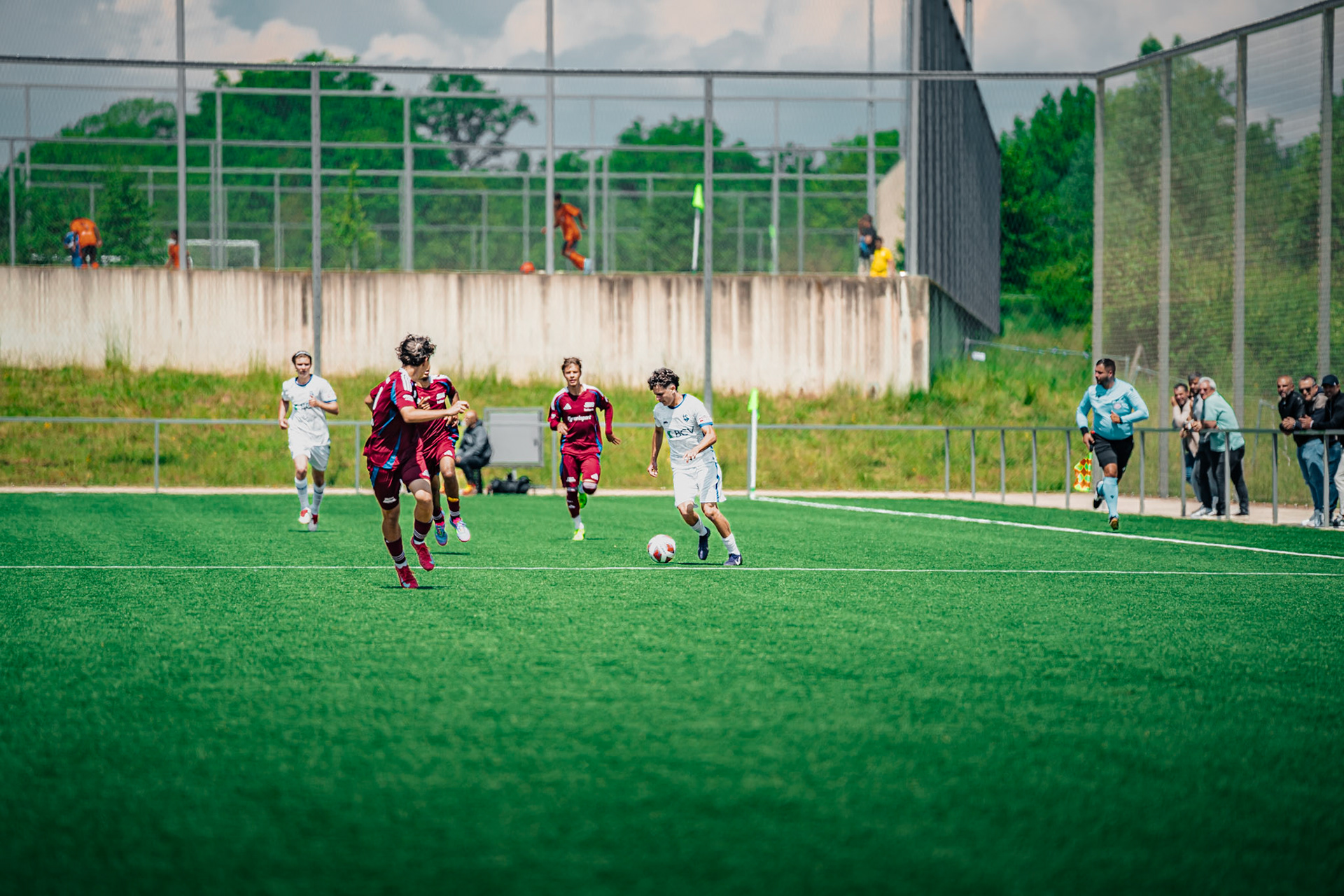 FC Lausanne-Sport M-17 et Servette FC M-17 au Centre sportif+ Stade de la Tuilière. (Christian António/LibsVisuals.com)