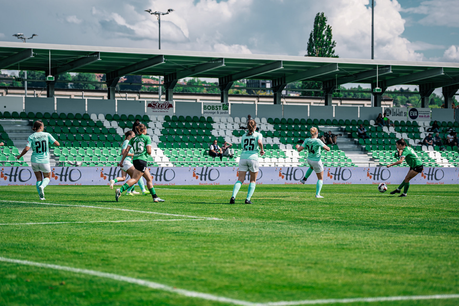 Yverdon Sport FC et FC Schlieren au Stade Municipal. (Christian António/LibsVisuals.com)