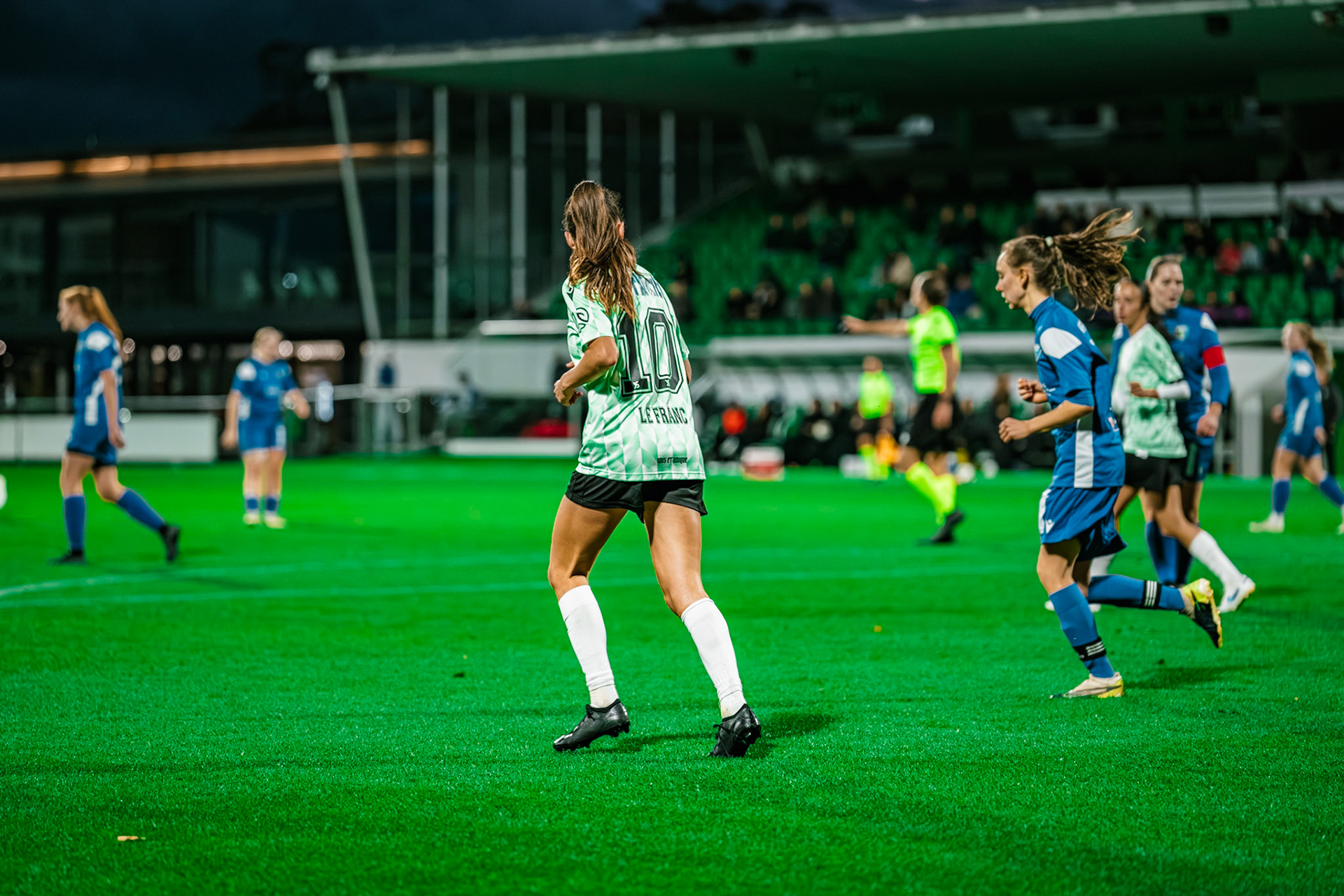 Match championnat LNB féminine opposant Yverdon Sport FC et FC Oerlikon/Polizei ZH 1 au Stade Municipal. (Christian António/LibsVisuals.com)