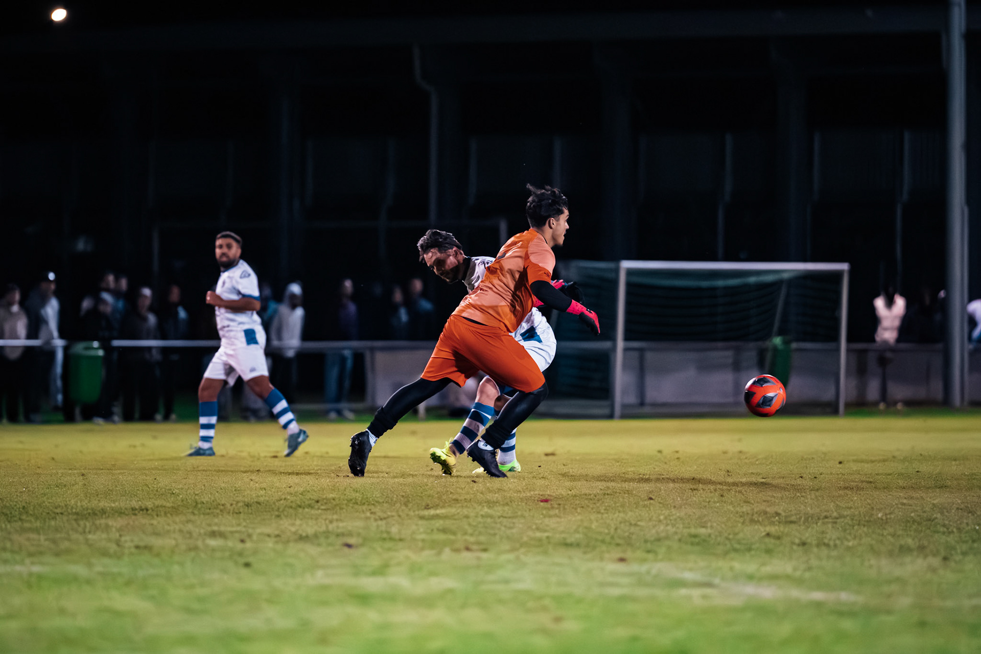 Match de championnat 3e ligue (Groupe 3) opposant le FC Azzurri Yverdon I au FC Bosna Yverdon I, au Stade Municipal, Yverdon. (Christian António/LibsVisuals.com)