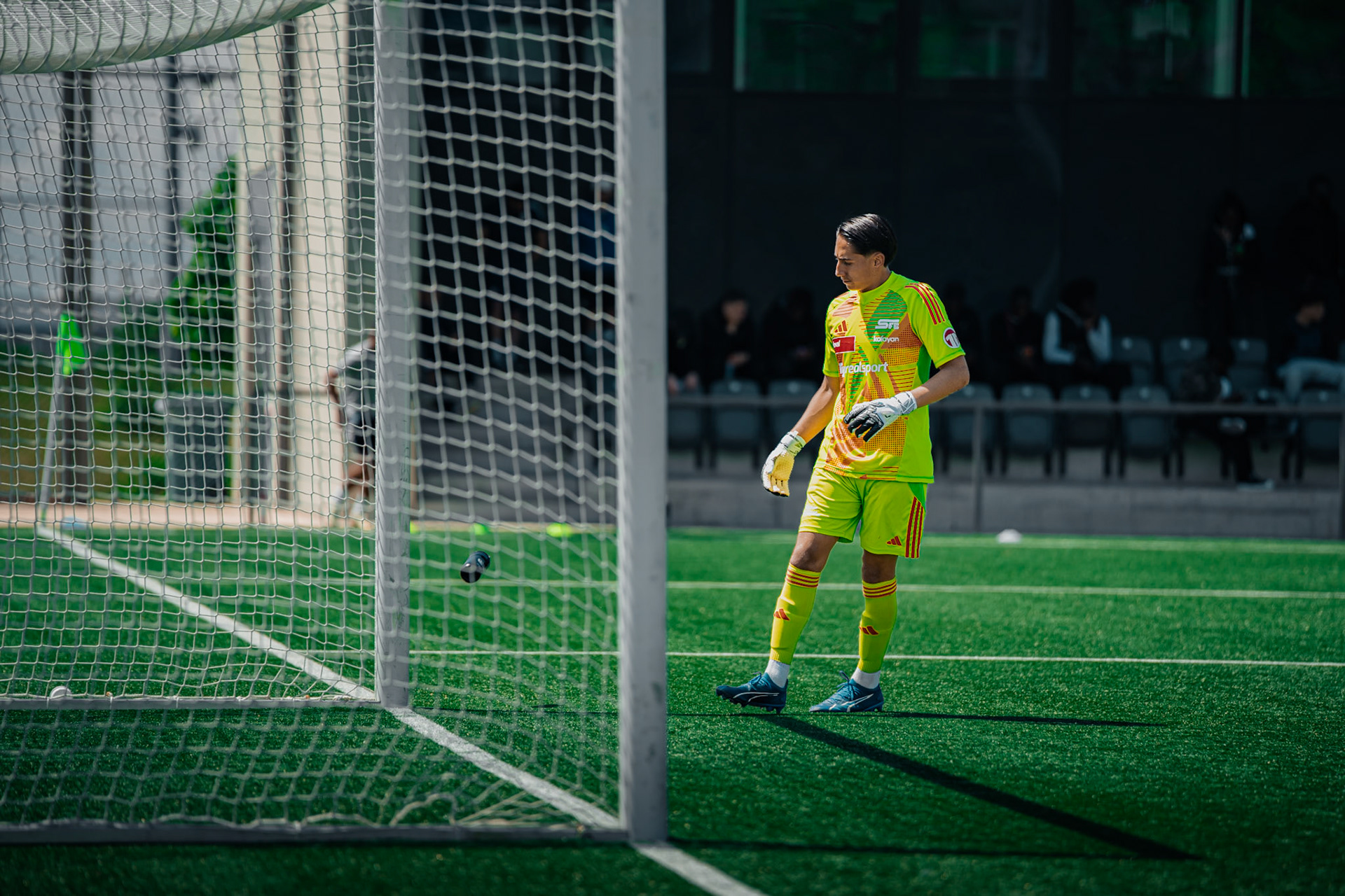 FC Lausanne-Sport M-17 et Servette FC M-17 au Centre sportif+ Stade de la Tuilière. (Christian António/LibsVisuals.com)