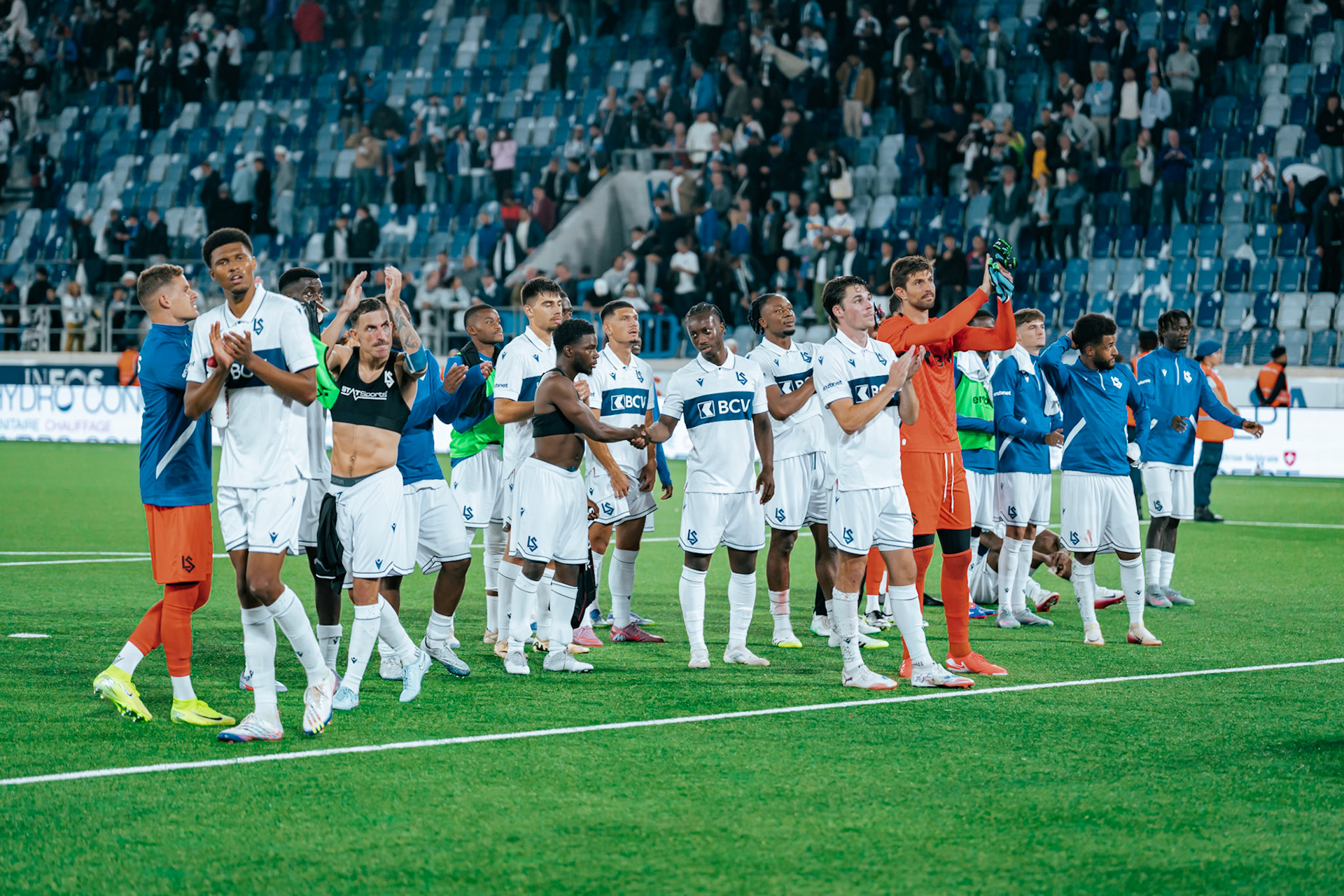 Match aller du tour de barrage de l’UEFA Europa Conference League 2025/26 opposant Lausanne-Sport et le Beşiktaş JK au Stade de la Tuilière. (Christian António/LibsVisuals.com)