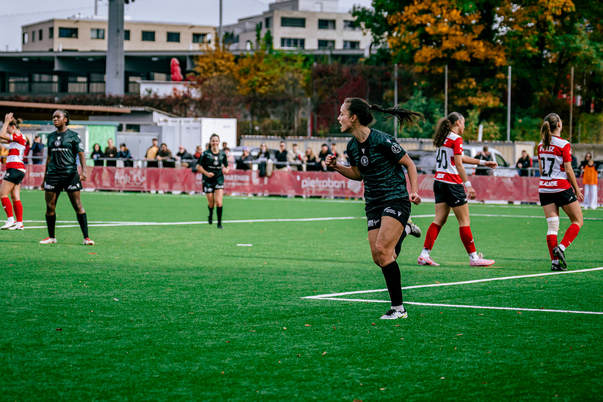Match de championnat LNB Féminine opposant le FC Winterthur et Yverdon Sport FC au Schützenwiese, Winterthur. (Christian António/LibsVisuals.com)