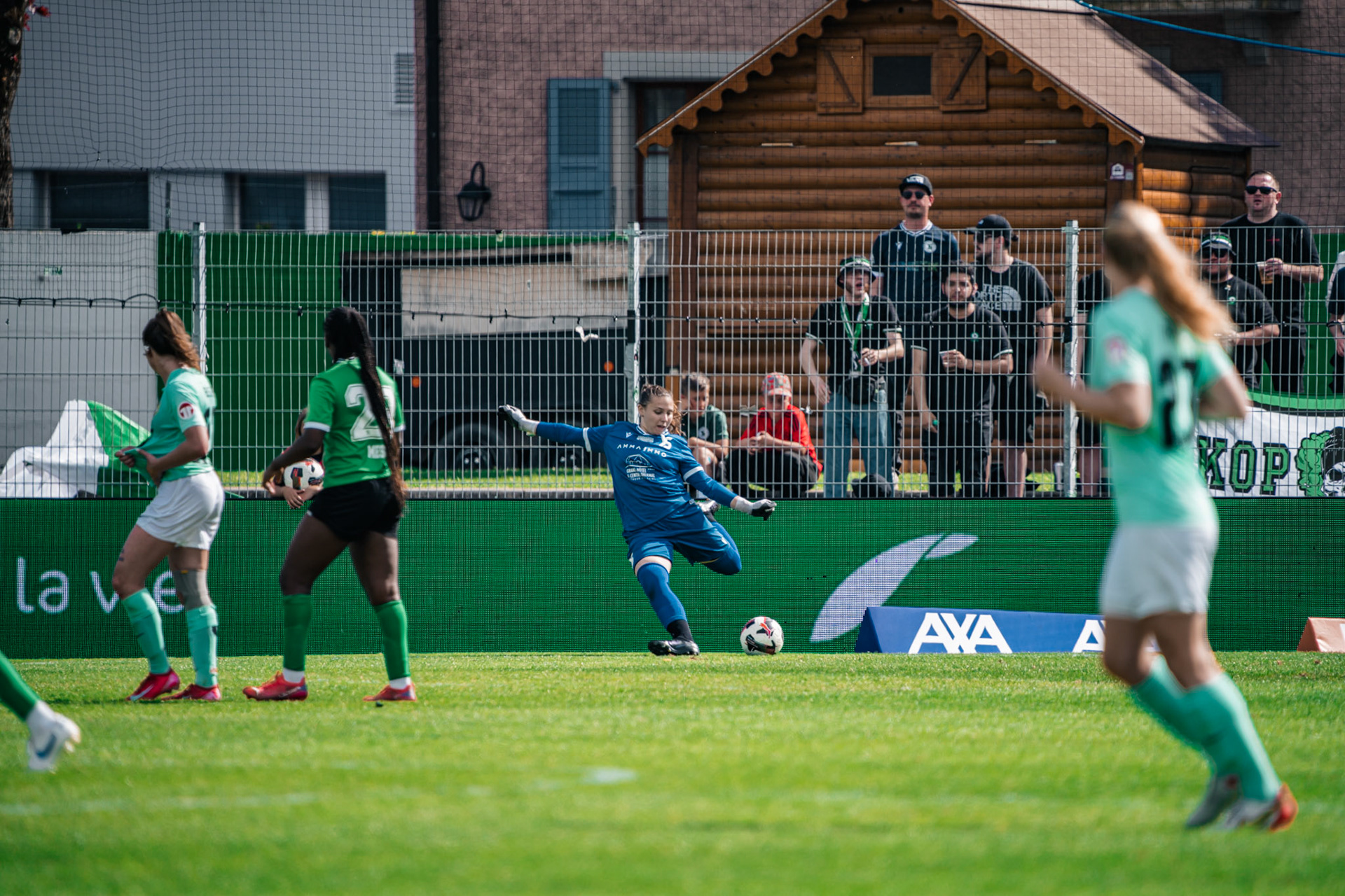Yverdon Sport FC et FC Schlieren au Stade Municipal. (Christian António/LibsVisuals.com)
