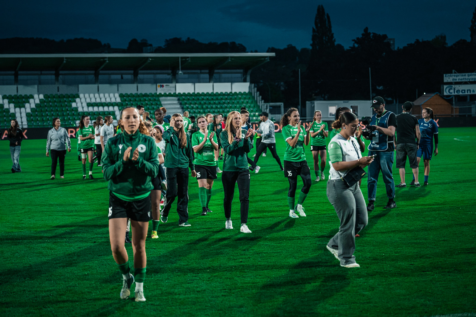 Yverdon Sport FC et FC Rapperswil-Jona au Stade Municipal. (Christian António/LibsVisuals.com)