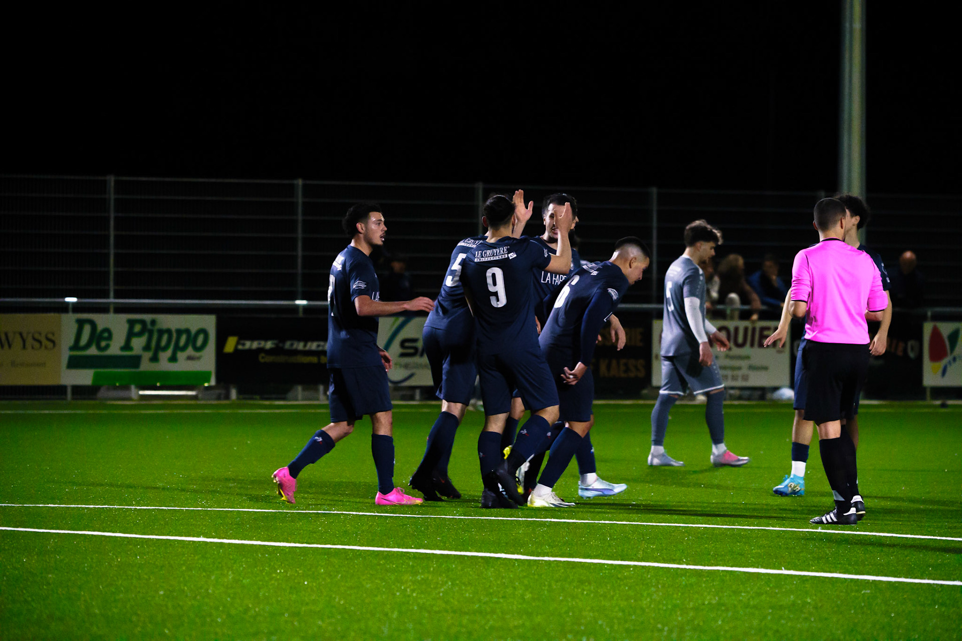 Match 2ème Ligue FC Champagne - FC Grandson-Tuileries au Terrain de Sport de Derrière-Ville à Champagne