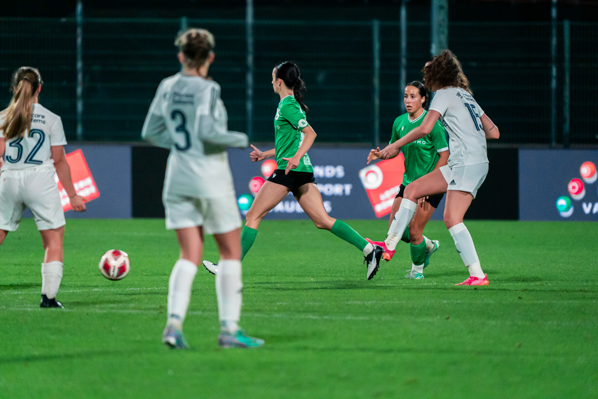 Ligue nationale B Féminine Yverdon Sport FC - Etoile Carouge FC