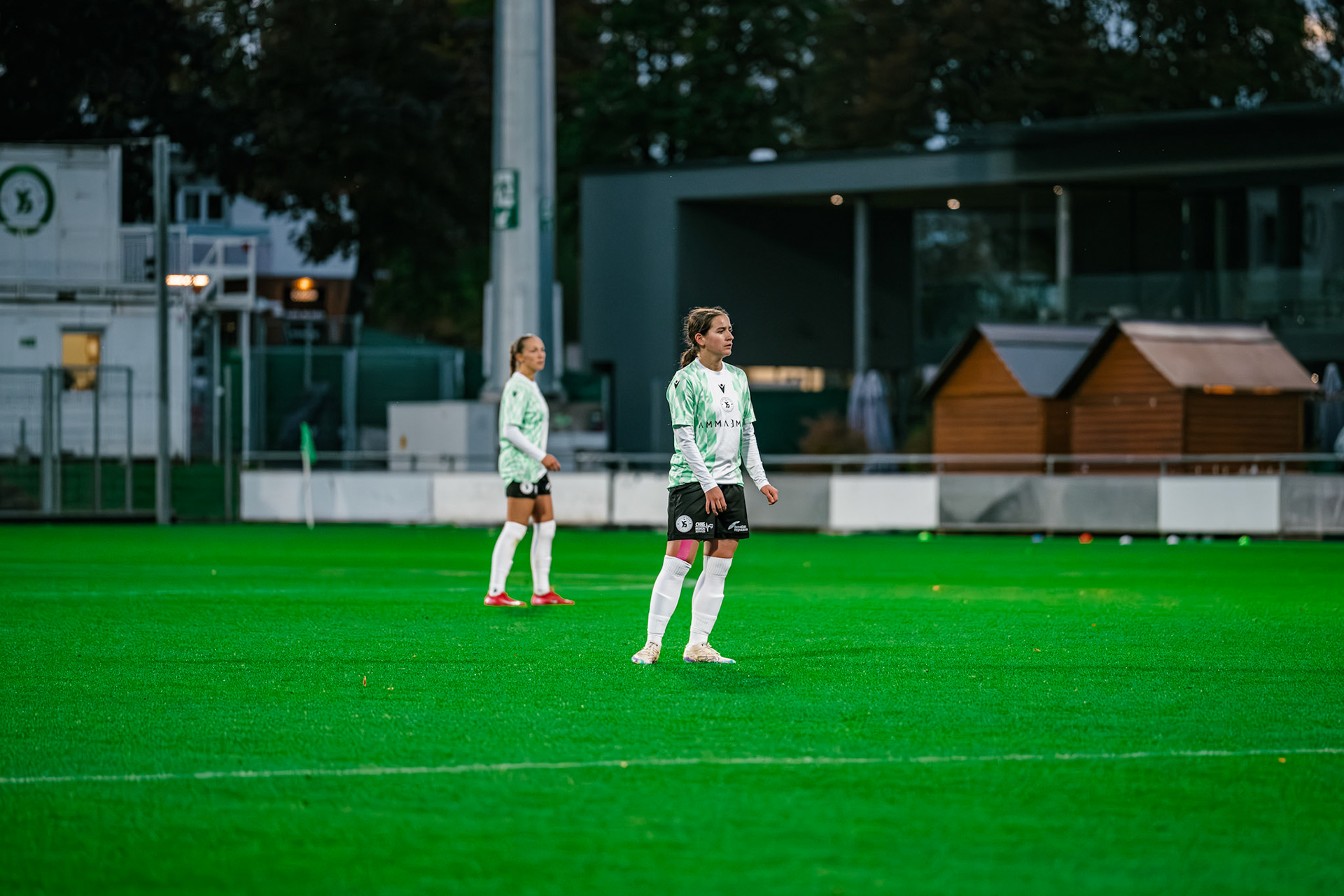 Match championnat LNB féminine opposant Yverdon Sport FC et FC Oerlikon/Polizei ZH 1 au Stade Municipal. (Christian António/LibsVisuals.com)