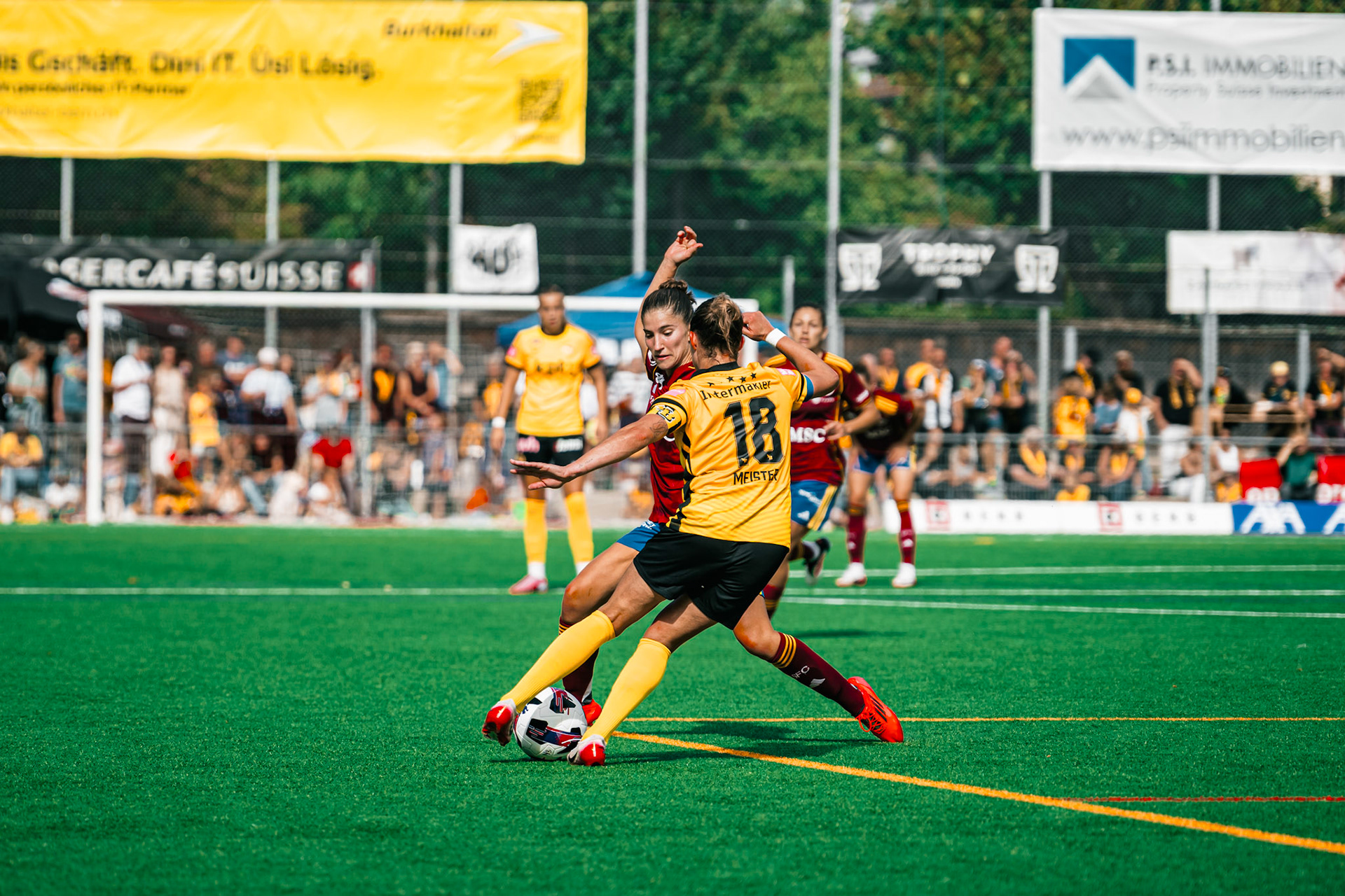 Match de l’AXA Women’s Super League opposant BSC YB Frauen et Servette FC Chênois Féminin au Spitalacker (Kunstrasenfeld), Bern. (Christian António/LibsVisuals.com)