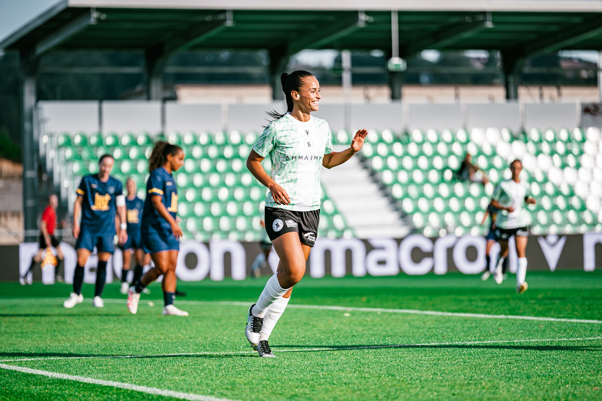 Match championnat LNB féminine opposant Yverdon Sport FC et FC Schlieren au Stade Municipal. (Christian António/LibsVisuals.com)