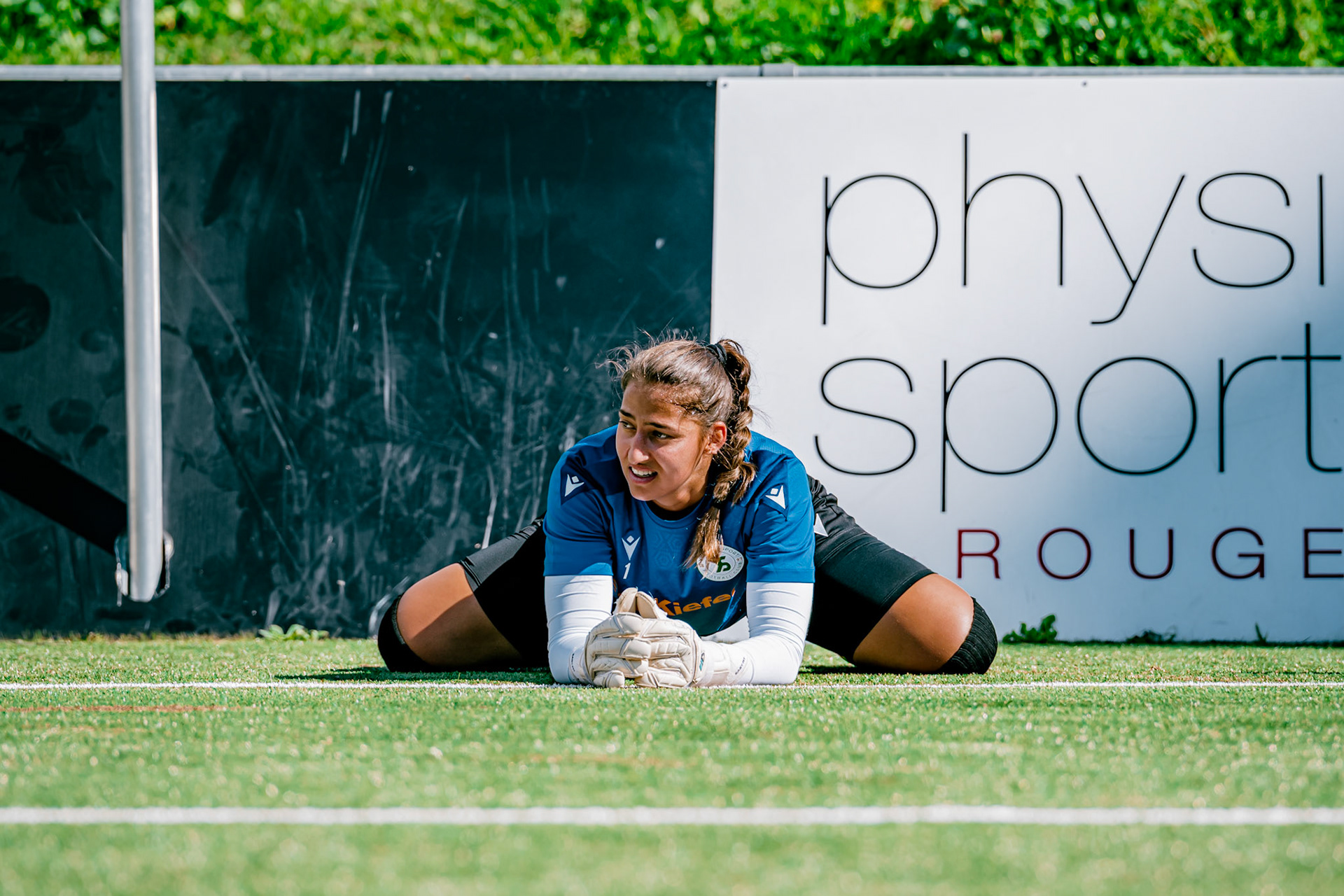 Match de championnat LNB (féminine) opposant l’Etoile Carouge FC à Yverdon Sport FC au Stade de la Fontenette à Carouge. (Christian António/LibsVisuals.com)