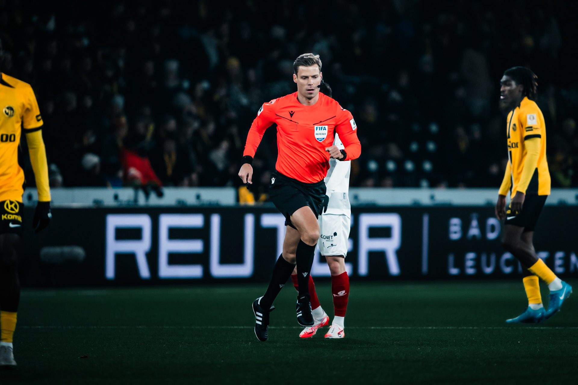 Urs Schnyder, Arbitre principal lors du match entre BSC Young Boys et FC Winterthur au Stadion Wankdorf. (Christian António/LibsVisuals.com)