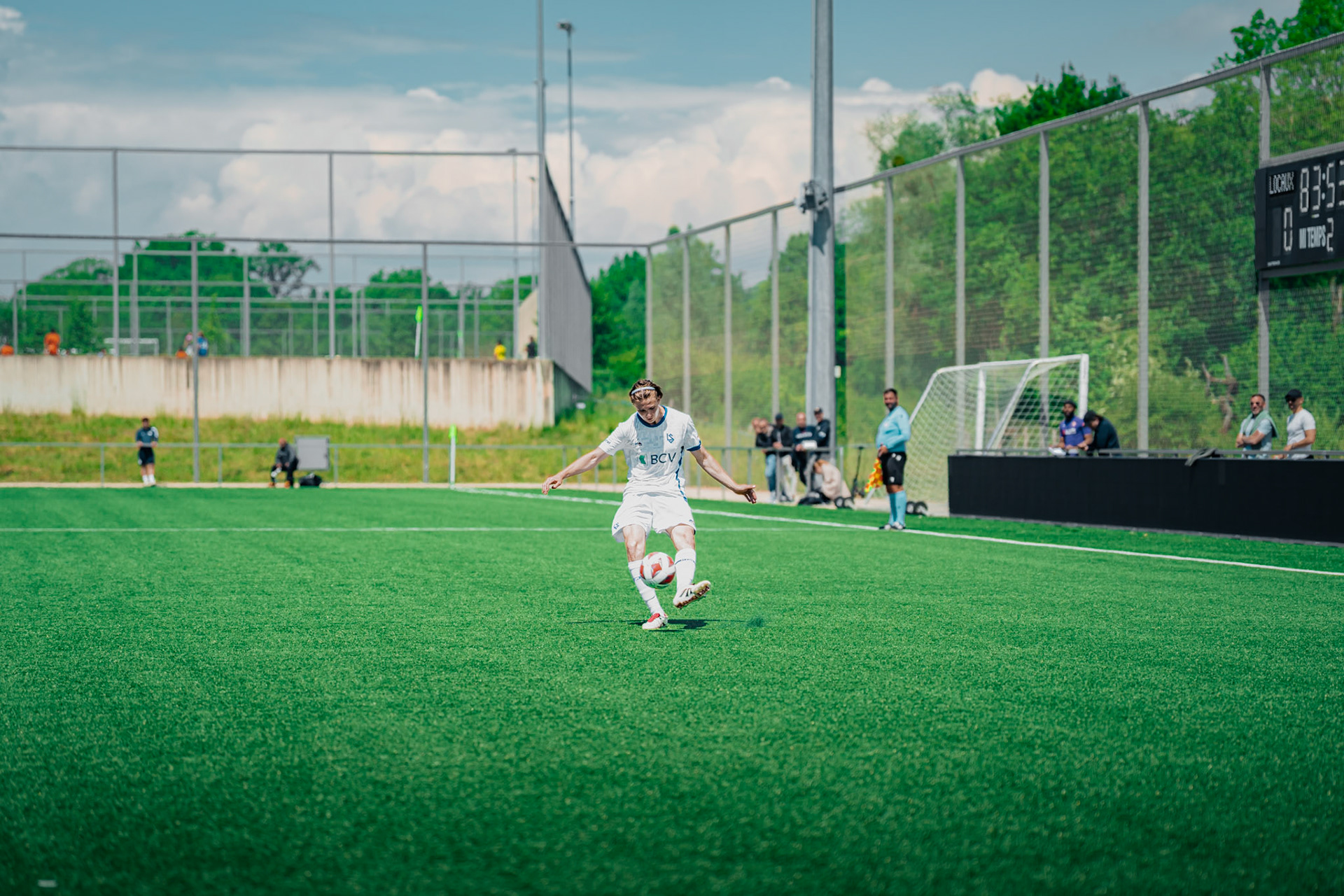 FC Lausanne-Sport M-17 et Servette FC M-17 au Centre sportif+ Stade de la Tuilière. (Christian António/LibsVisuals.com)