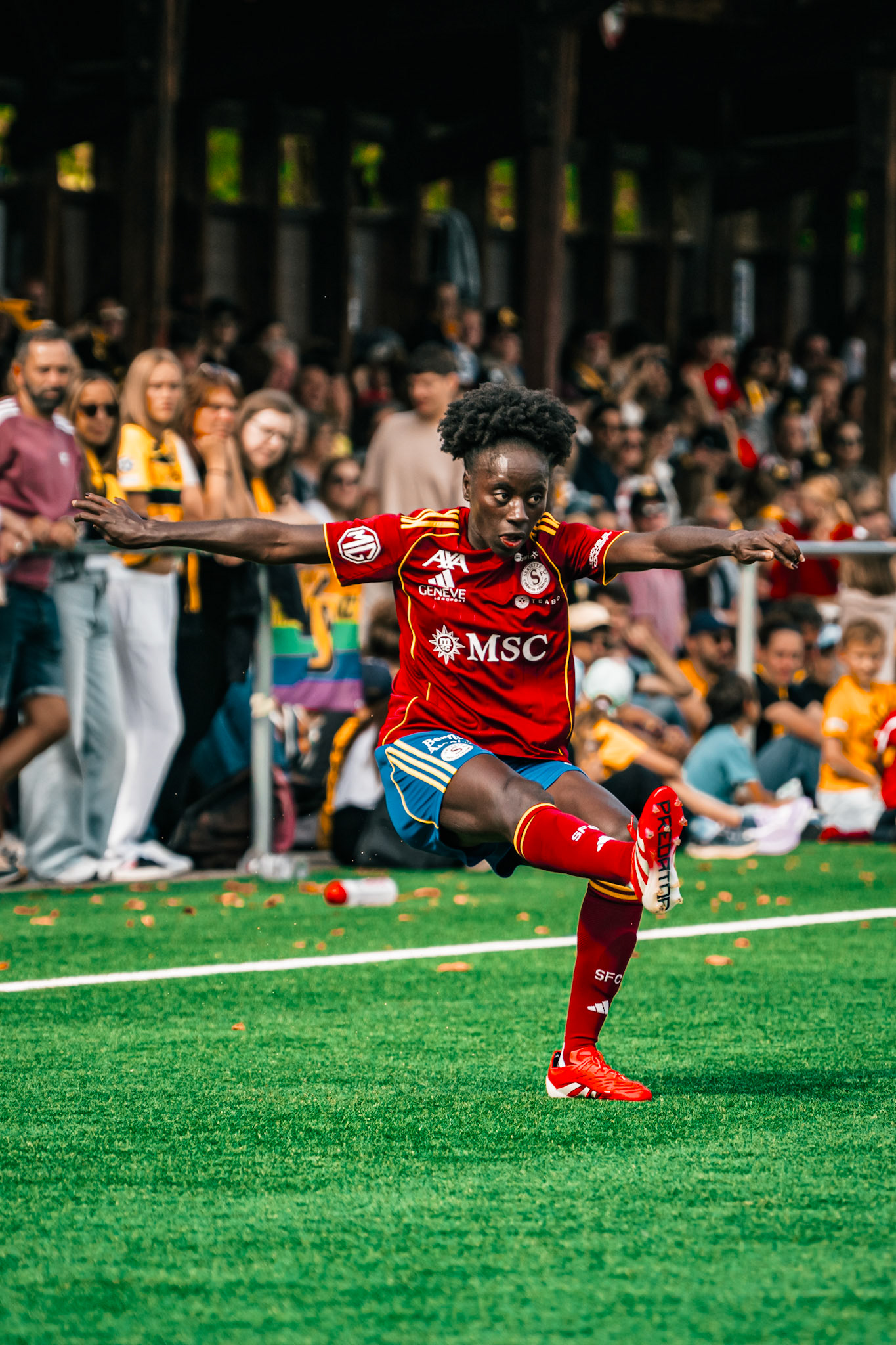 Match de l’AXA Women’s Super League opposant BSC YB Frauen et Servette FC Chênois Féminin au Spitalacker (Kunstrasenfeld), Bern. (Christian António/LibsVisuals.com)