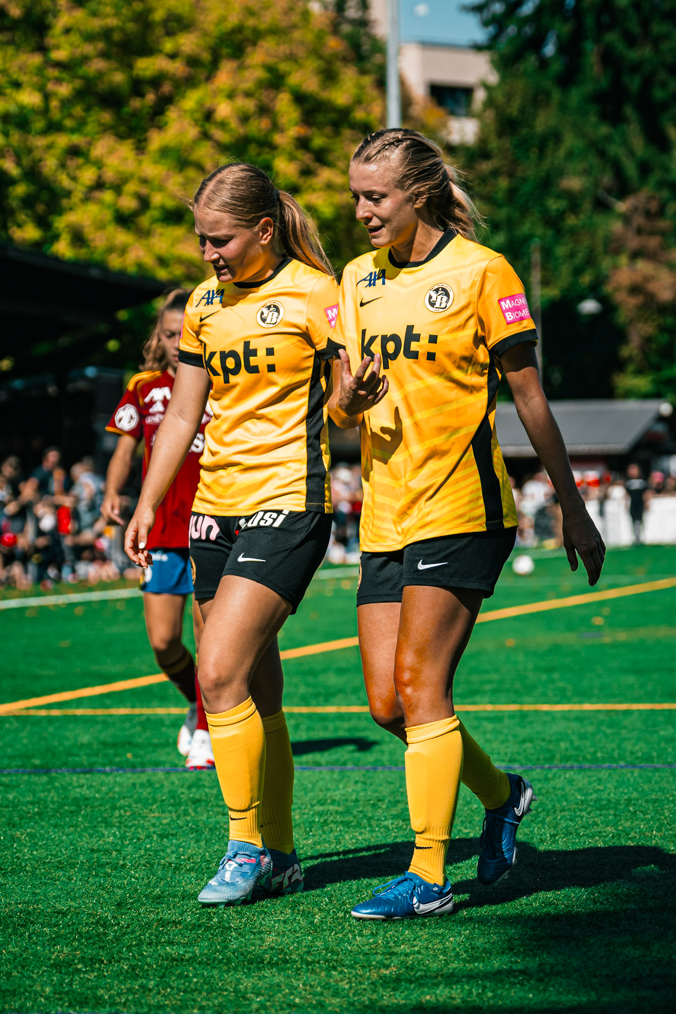 Match de l’AXA Women’s Super League opposant BSC YB Frauen et Servette FC Chênois Féminin au Spitalacker (Kunstrasenfeld), Bern. (Christian António/LibsVisuals.com)
